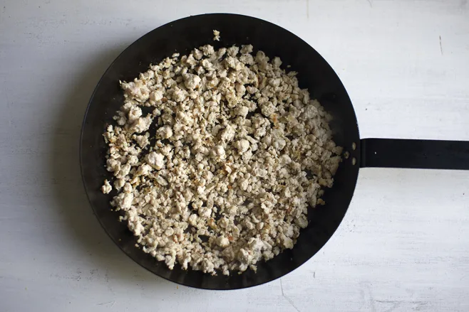 Fry chicken mince