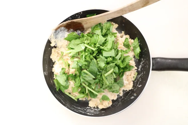 Add spinach and cream