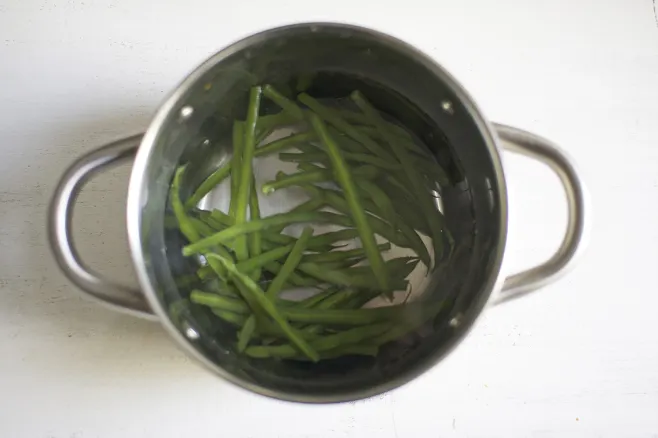 Boil green beans