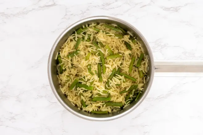 Cook green bean rice