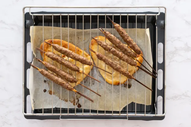 Grill kebabs