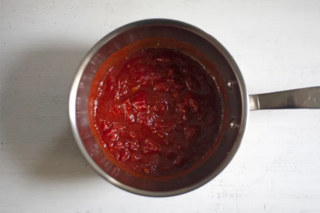 Make tomato sauce