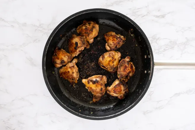 Fry chicken