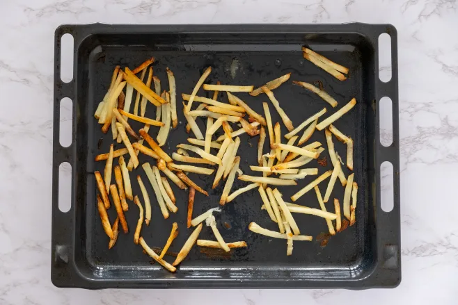 Shoestring fries