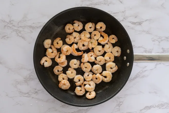 Fry prawns