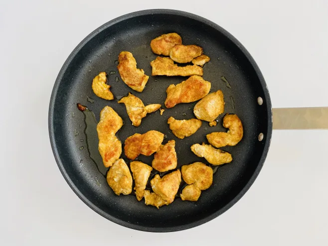 Fry chicken