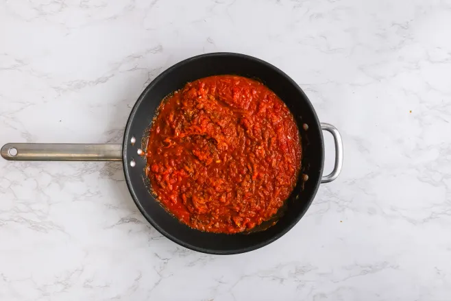 Make sauce