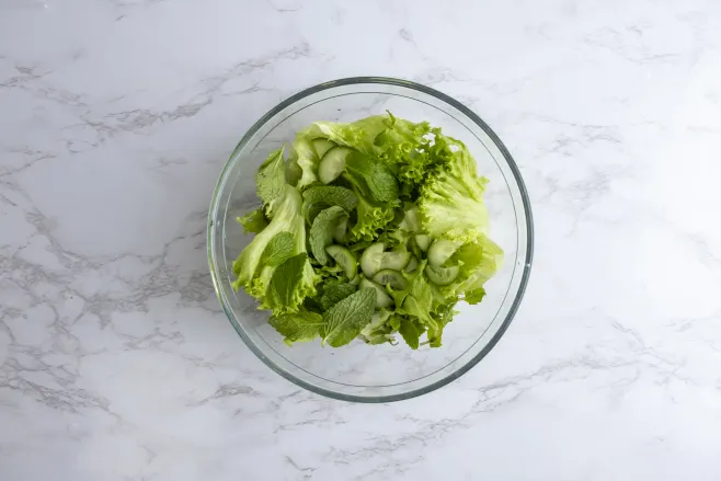 Make salad