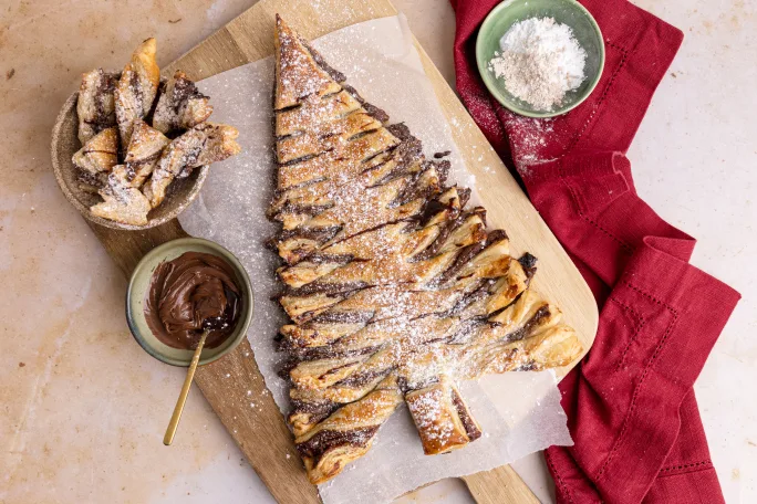 Nutella Tear 'n' Share All-Butter Puff Pastry Christmas Tree