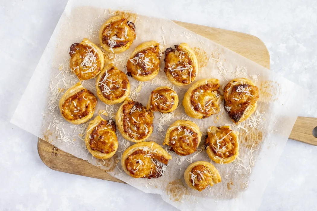 Cheesy Red Pesto Pinwheels