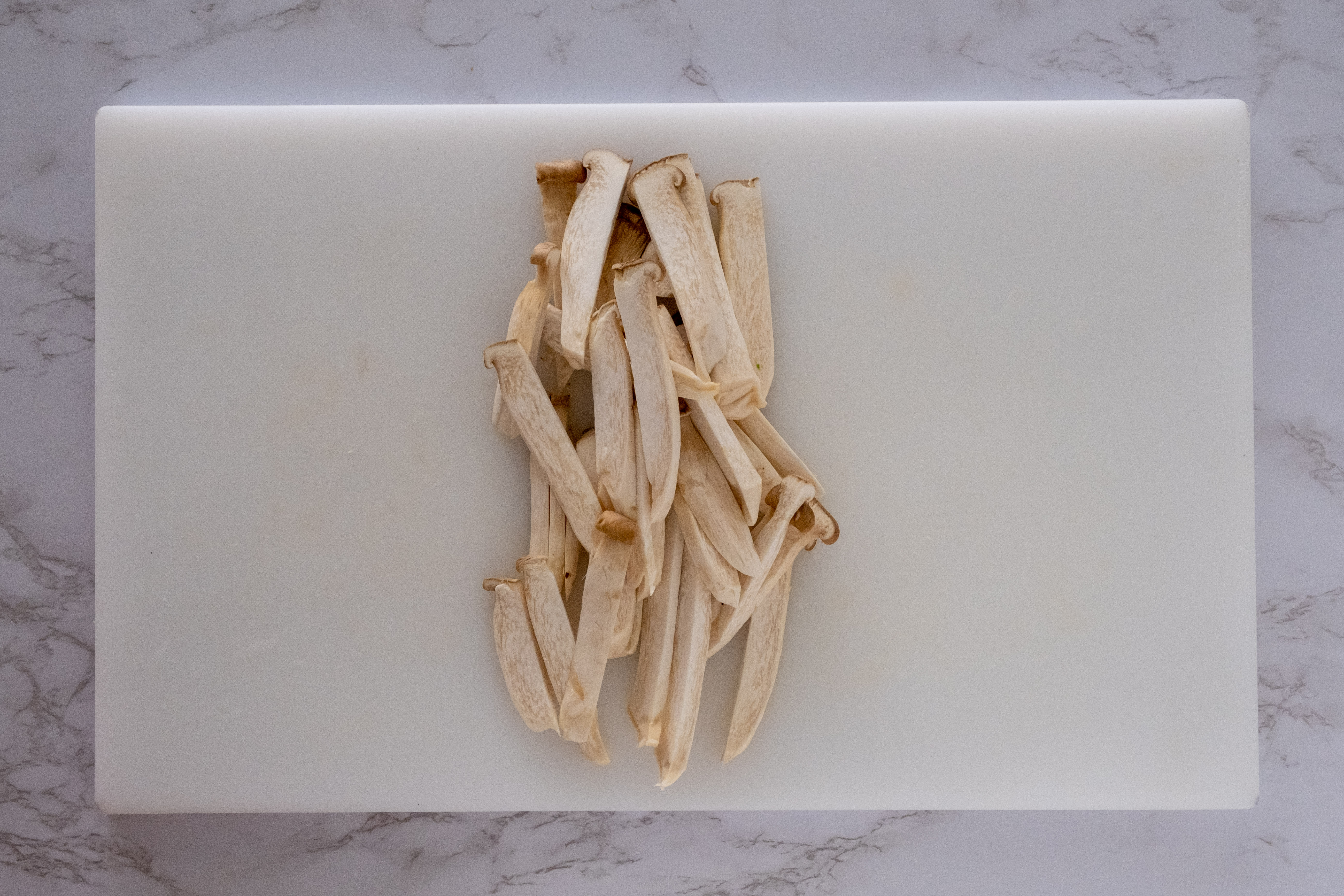 Yetuk rus buzuqlari ishtirokida porno tomosha qiling