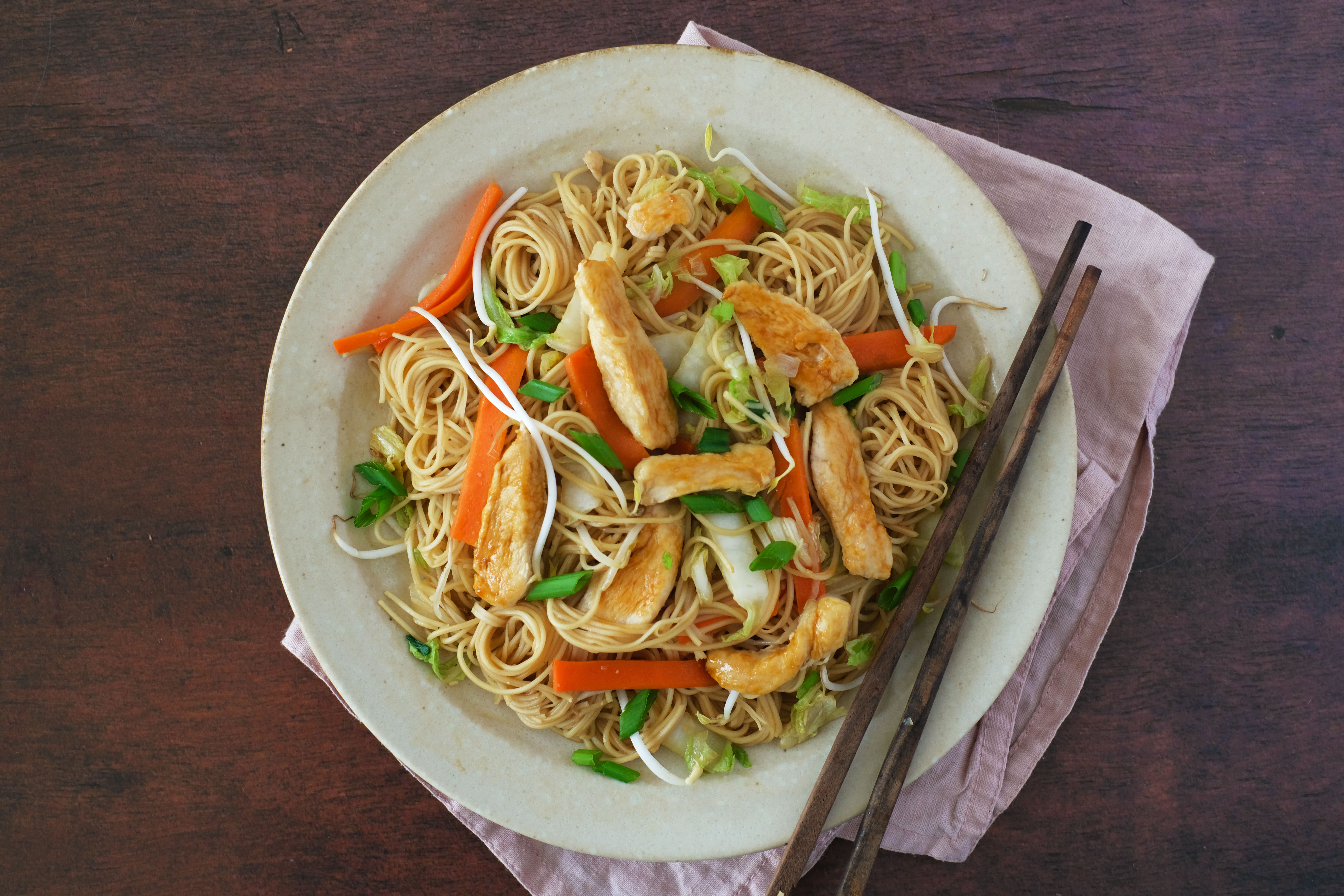 Chicken Chow Mein with Chinese Cabbage Hello Chef!