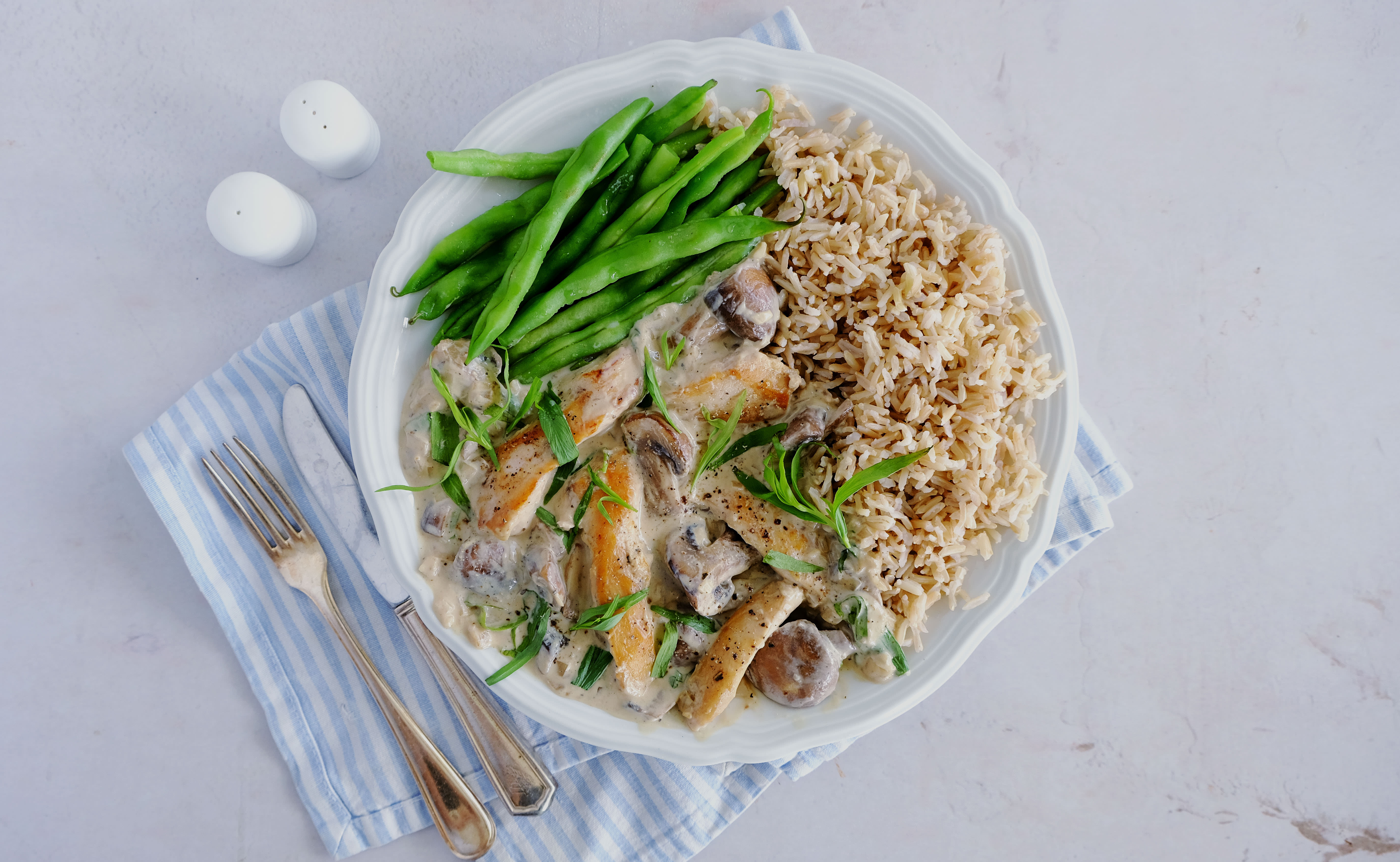 Tarragon Chicken with Green Beans and Brown Rice Hello Chef!