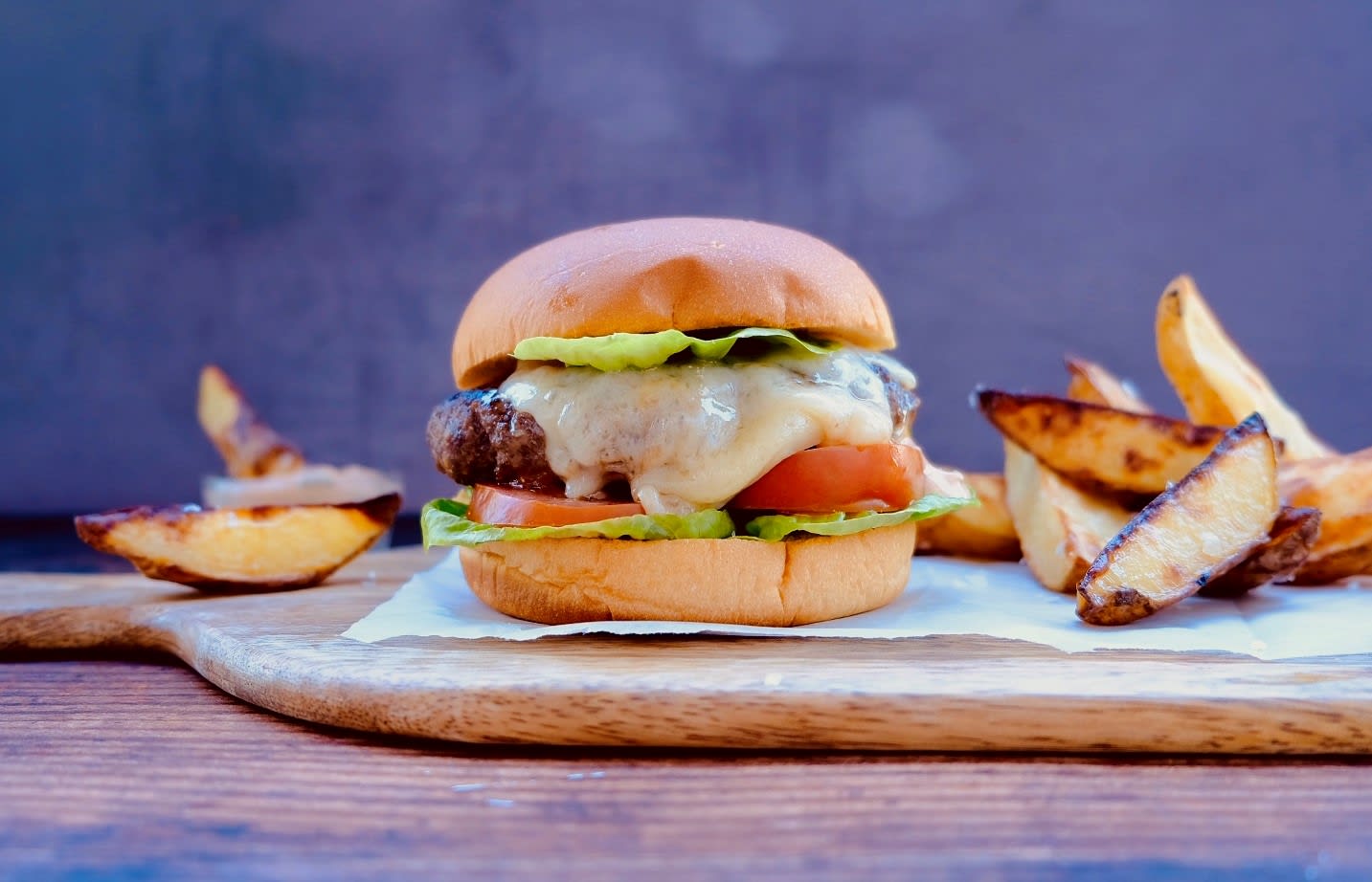 Classic Cheese Burger with Potato Wedges | Hello Chef!