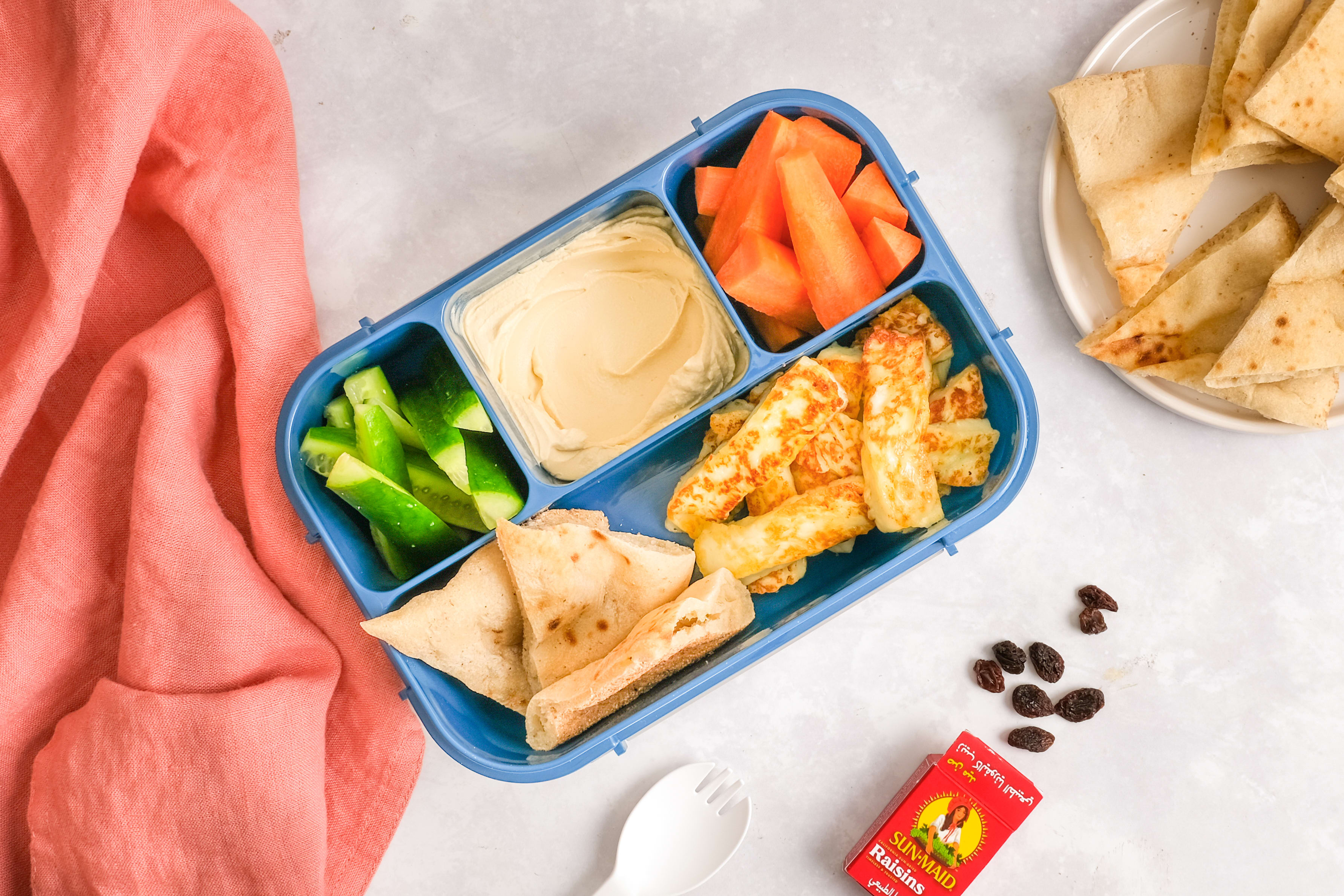 Mini Middle Eastern Mezze Platter with Arabic Bread, Hummus and Halloumi | Hello Chef!