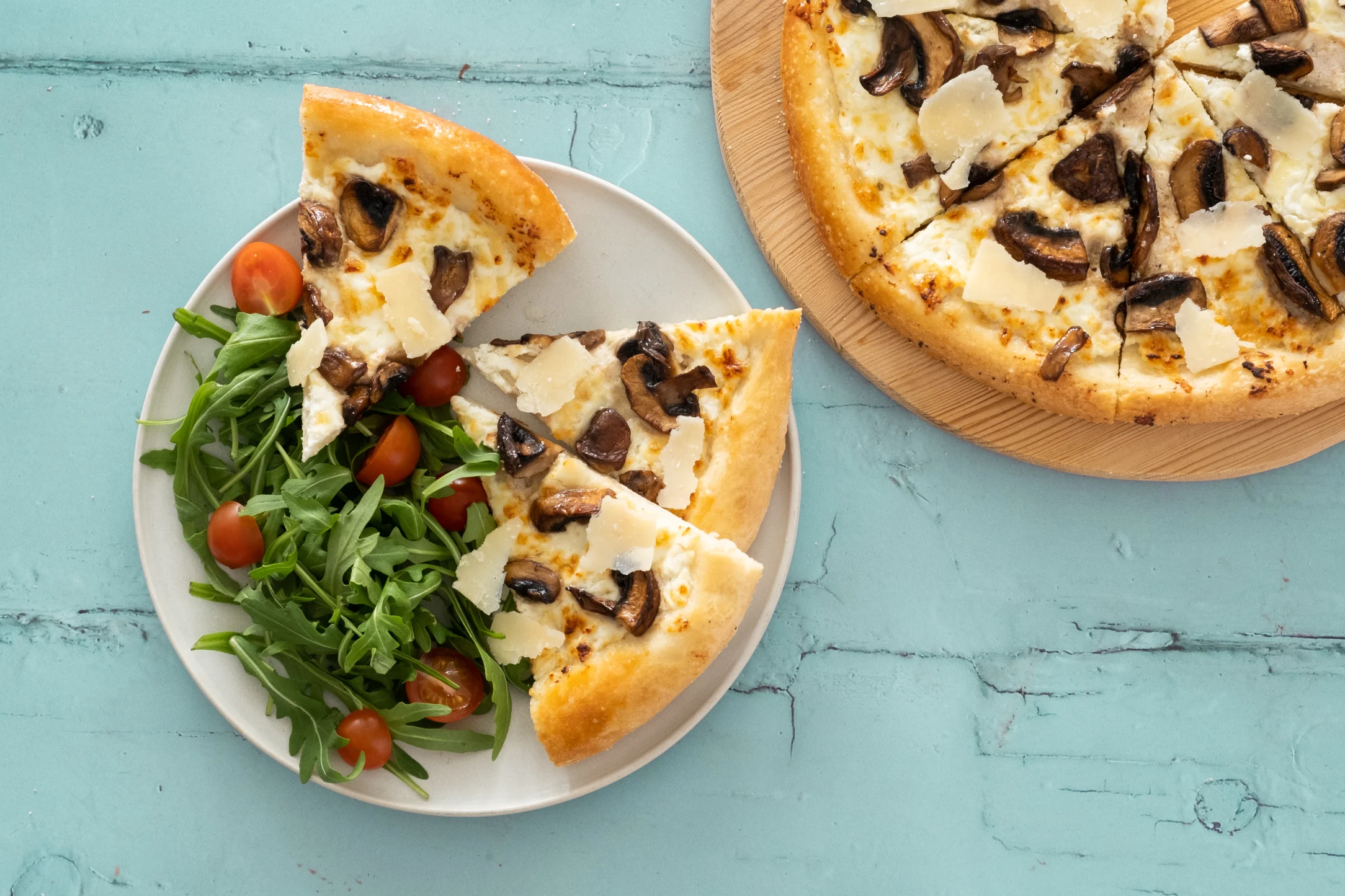 Truffled Mushroom Pizza with Rocket Salad