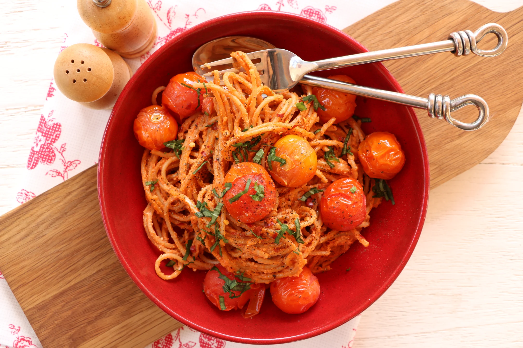 Creamy Cashew nut Arrabiata with Whole Wheat Spaghetti