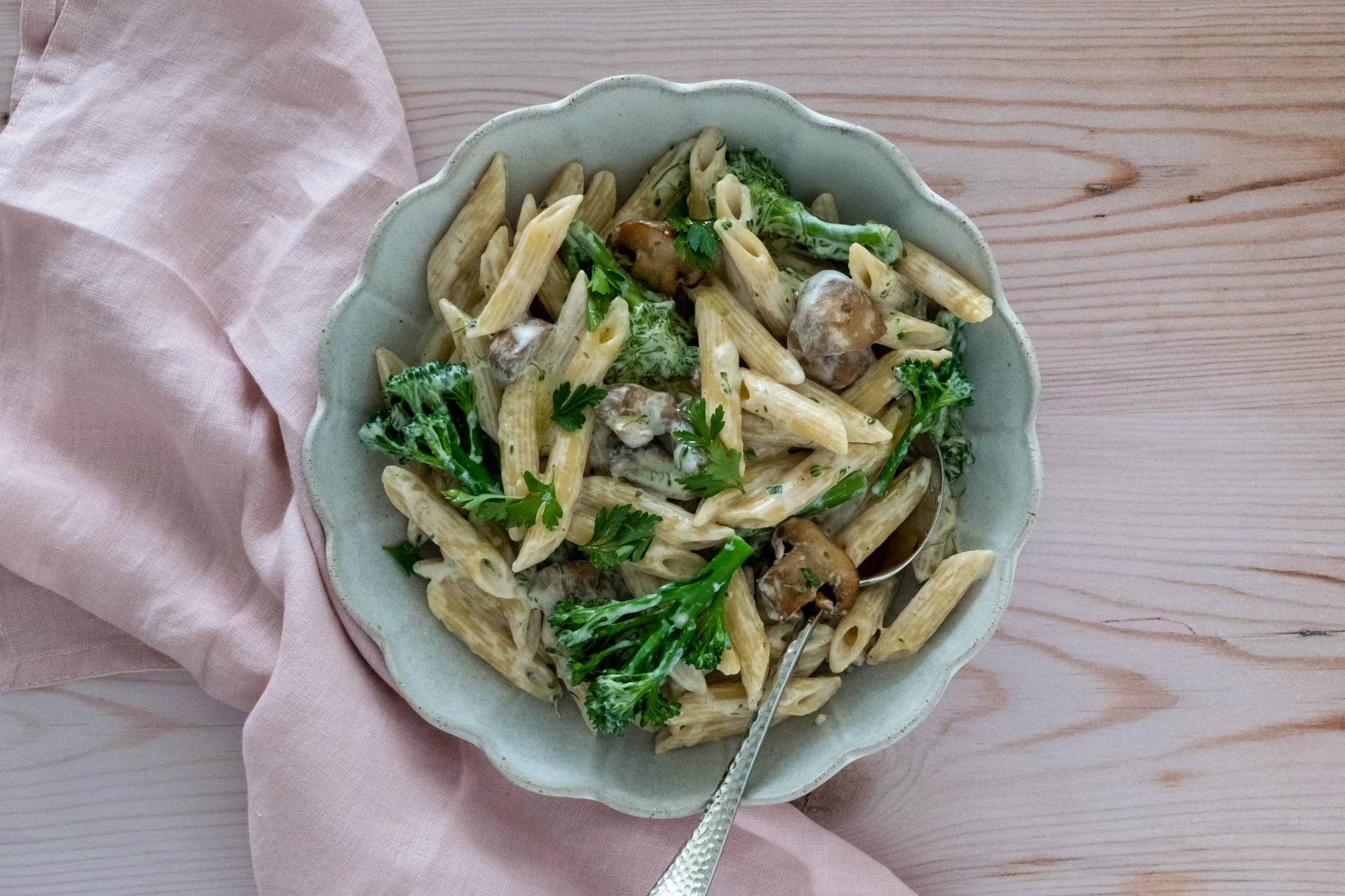 One-pot Creamy Mushroom and Tenderstem Broccoli Pasta
