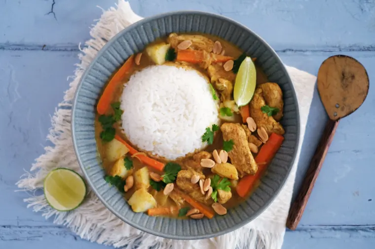 350g Kitchen Joy Thai-Cube Massaman Curry Chicken with Jasmine Rice, frozen  meal