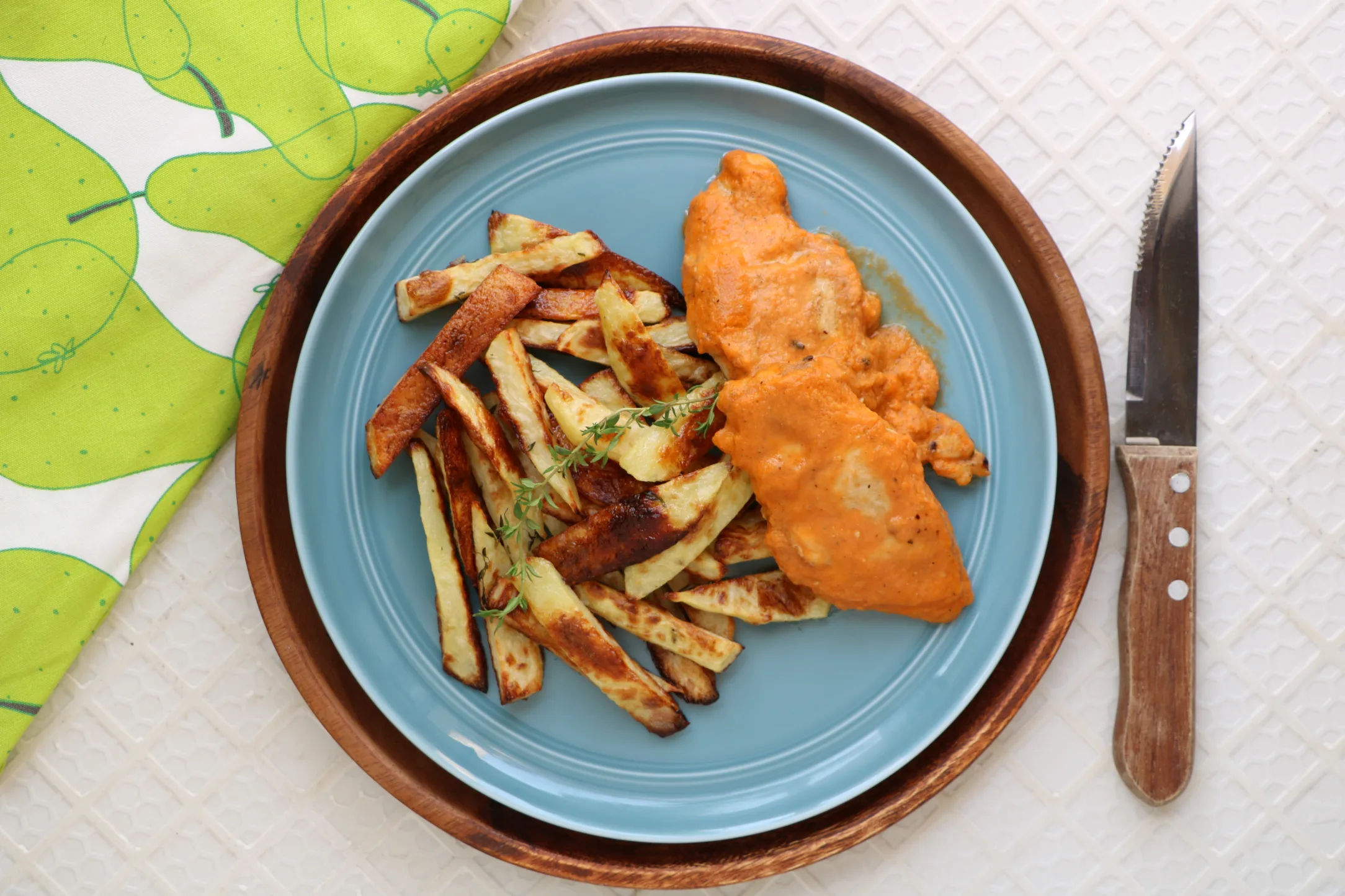 Fried Chicken in Tomato Coulis with Roasted Potatoes