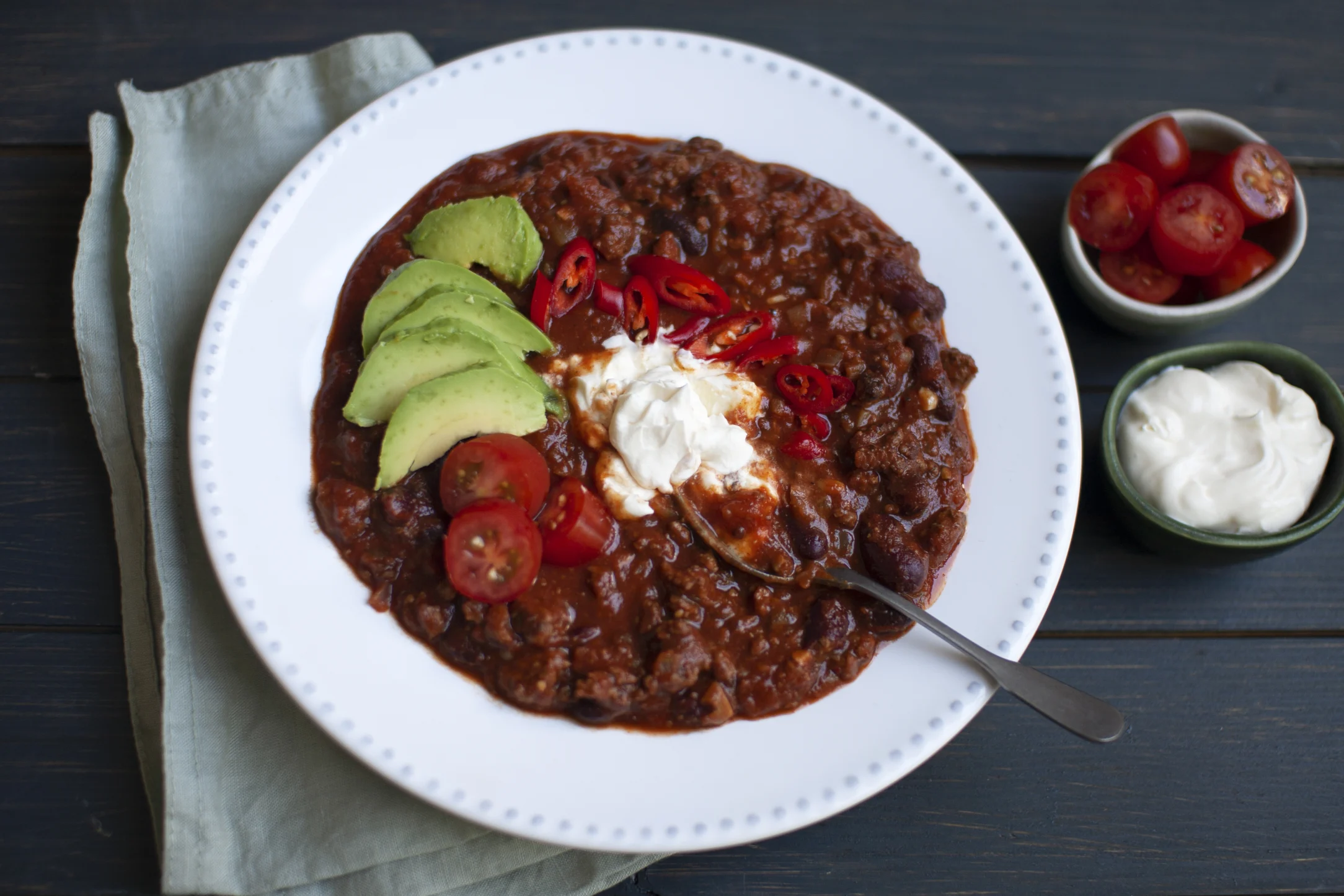 Chilli con Carne with Avocado, Tomatoes and Sour Cream