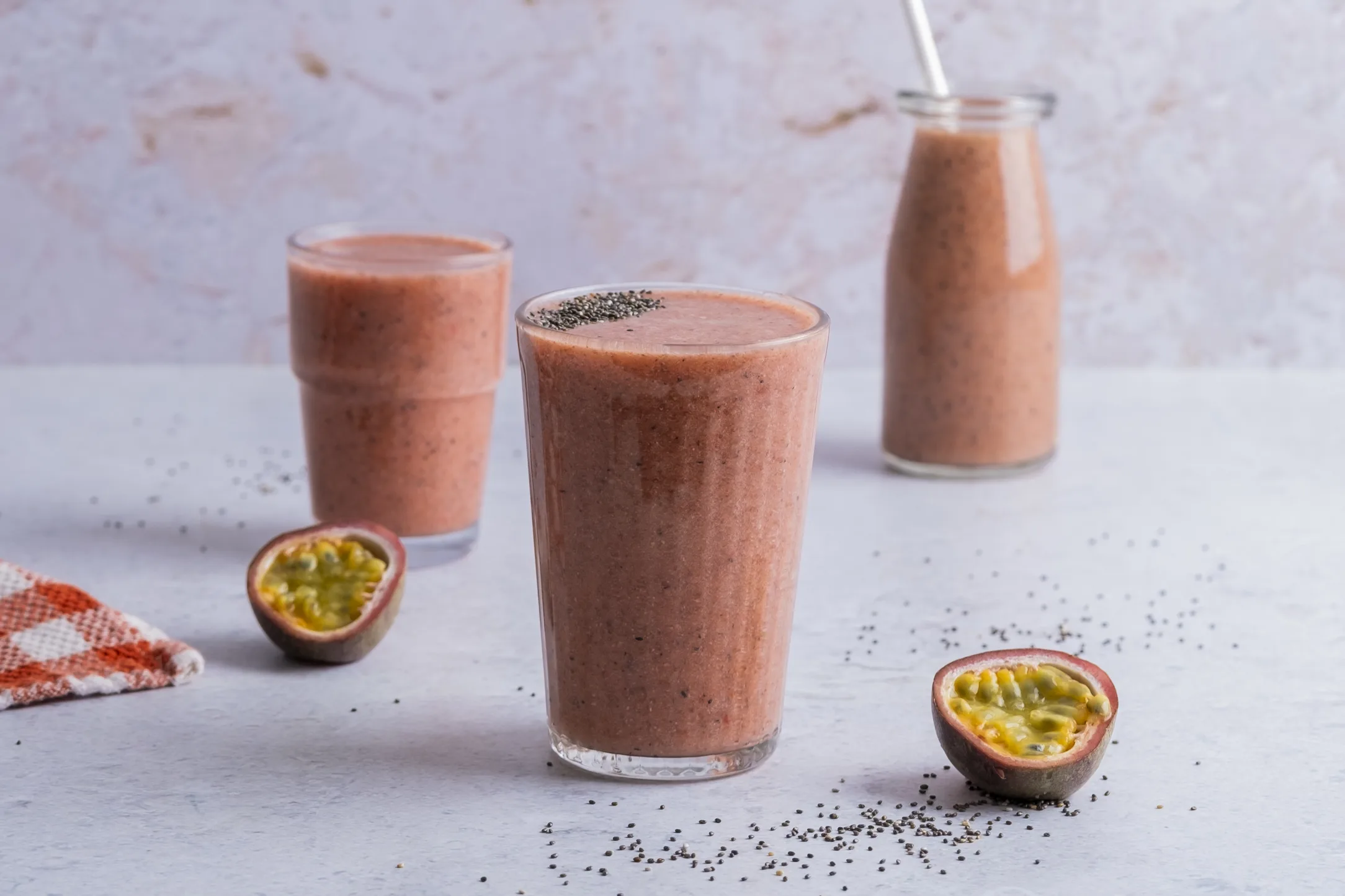 Berry-Passionate Smoothie with Strawberries and Passion Fruit