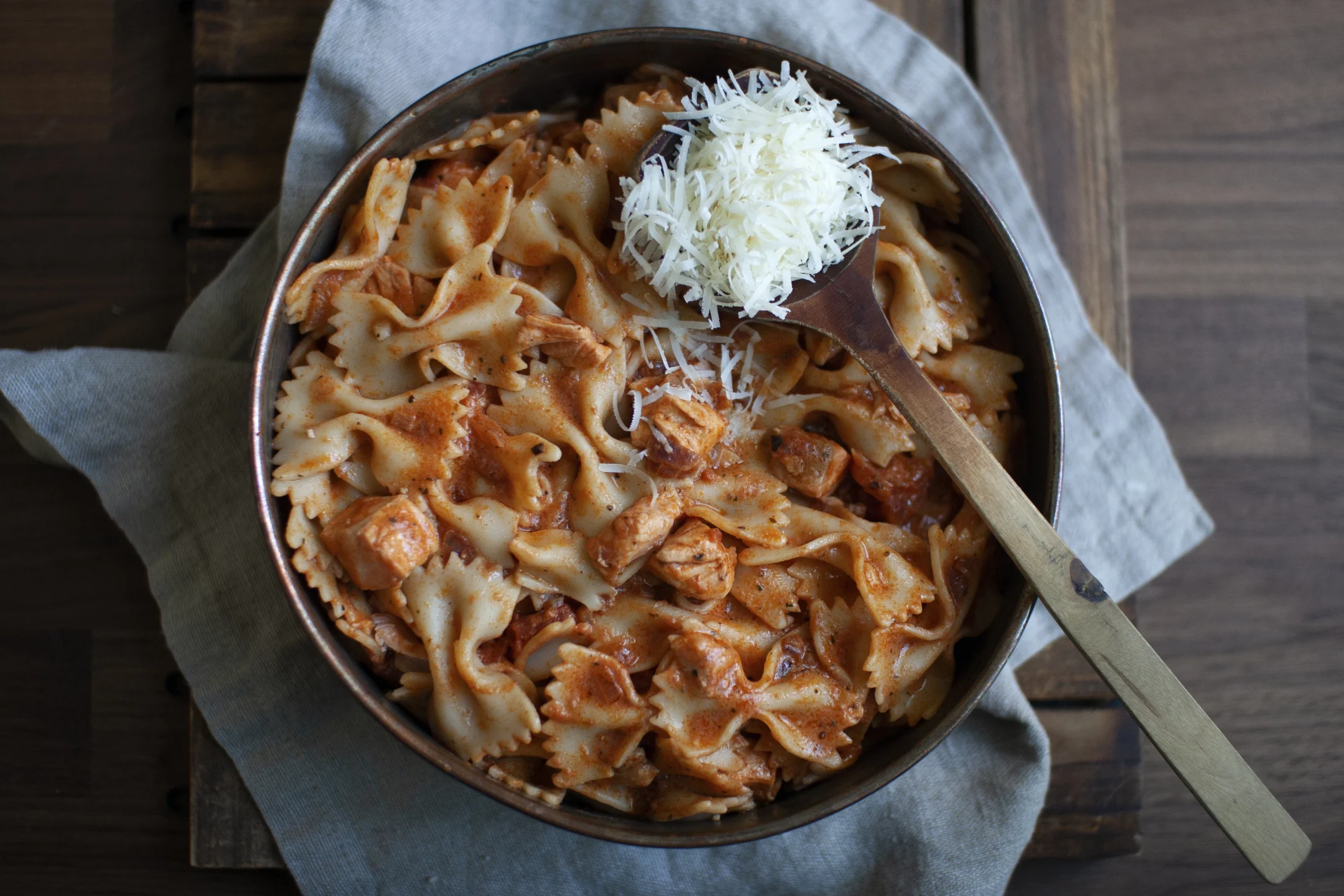 Creamy Salmon and Tomato Pasta