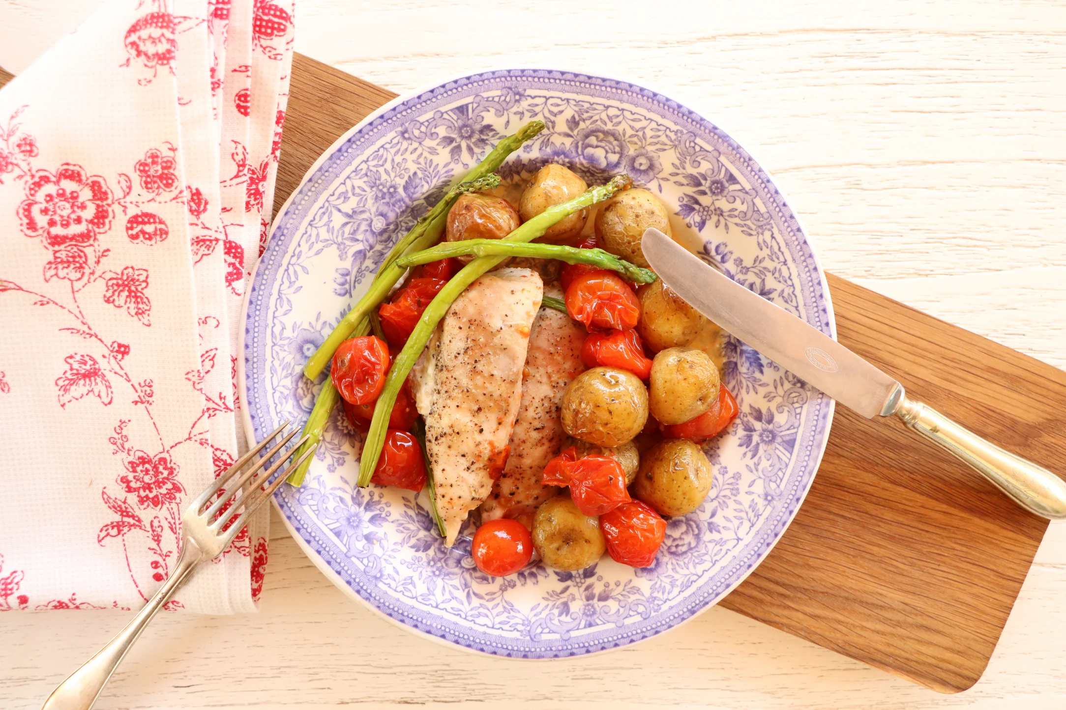 Oven Chicken with Potatoes, Asparagus and Herb Cream Cheese
