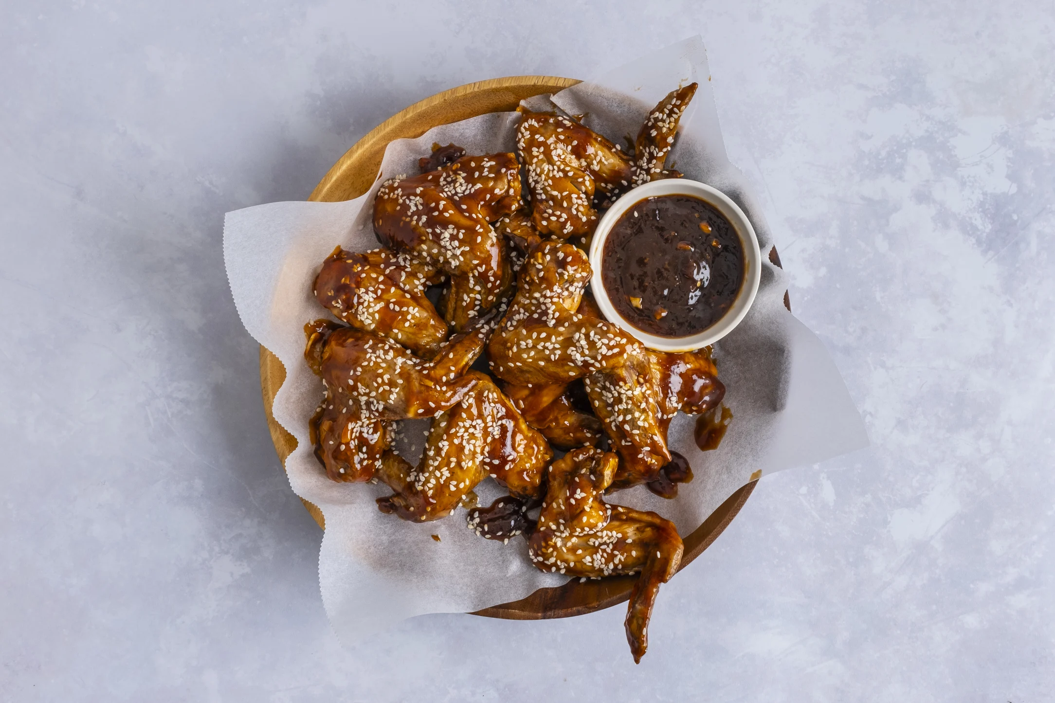 Sticky Teriyaki Chicken Wings with Sesame Seeds and Teriyaki Dip