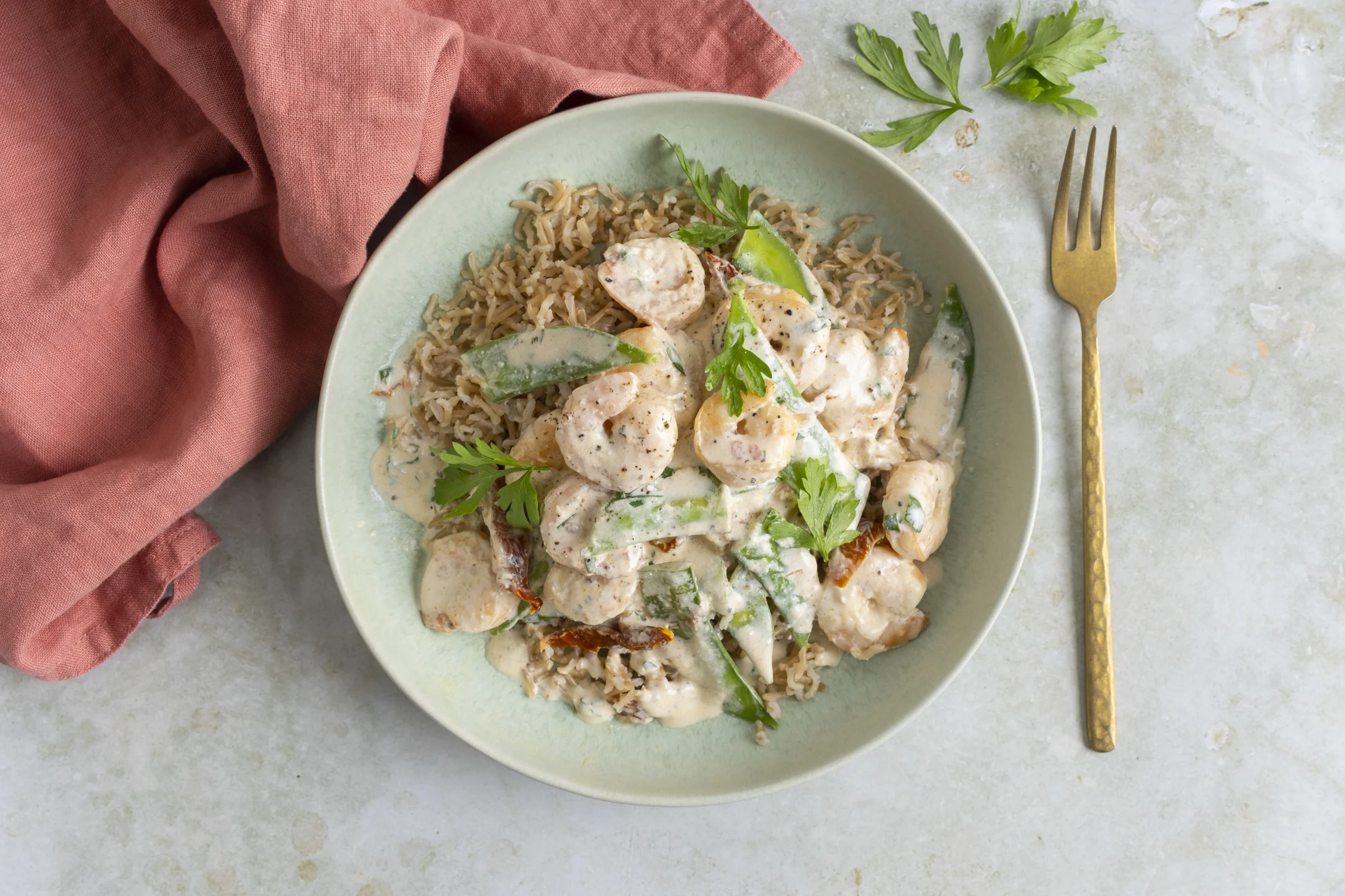 Creamy Garlic Prawns with Sugar Snap Peas, Sun dried Tomatoes and Brown Rice