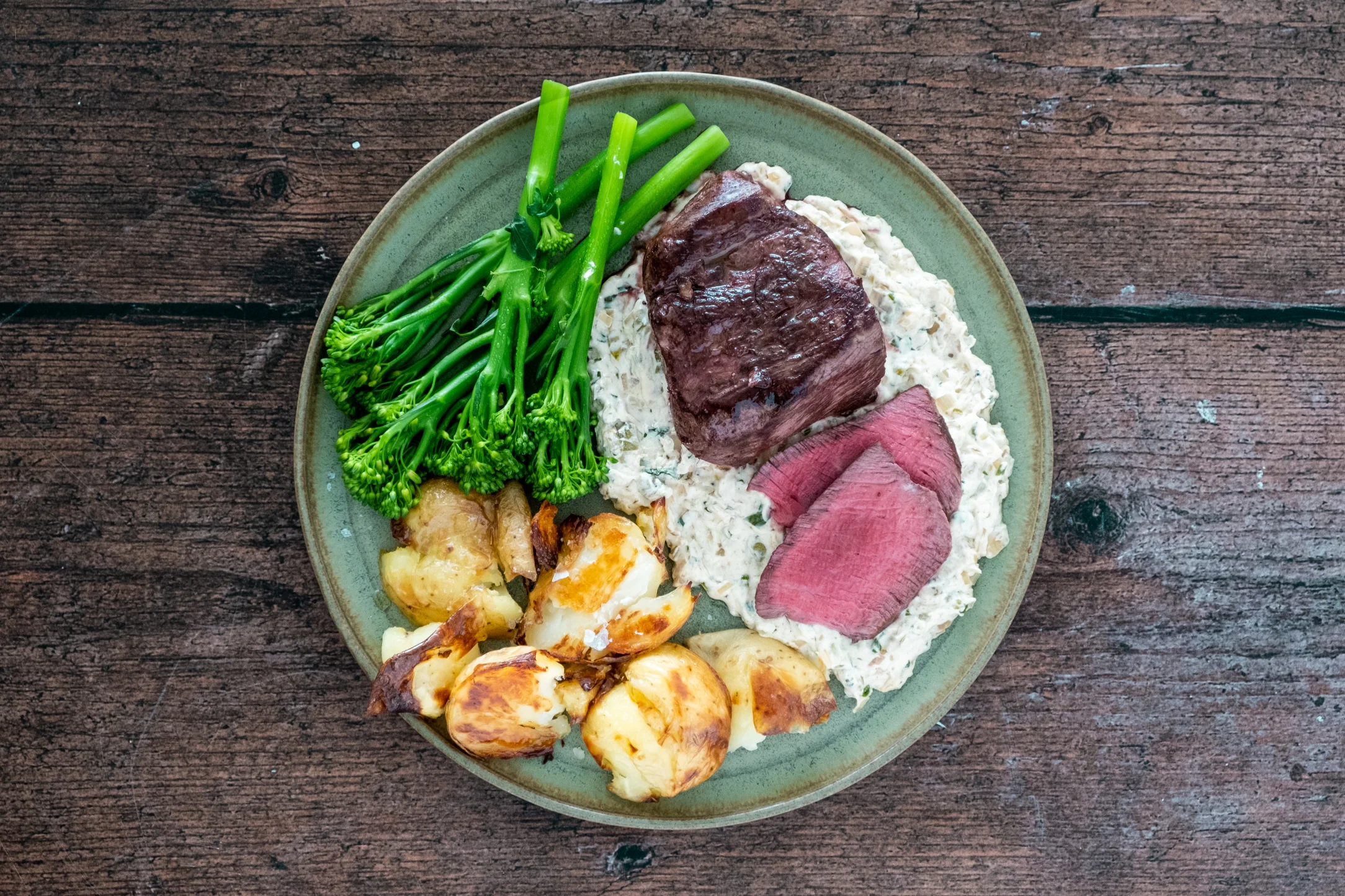 Tenderloin Fillet Steaks with Crispy Crushed Potatoes and Dijonnaise