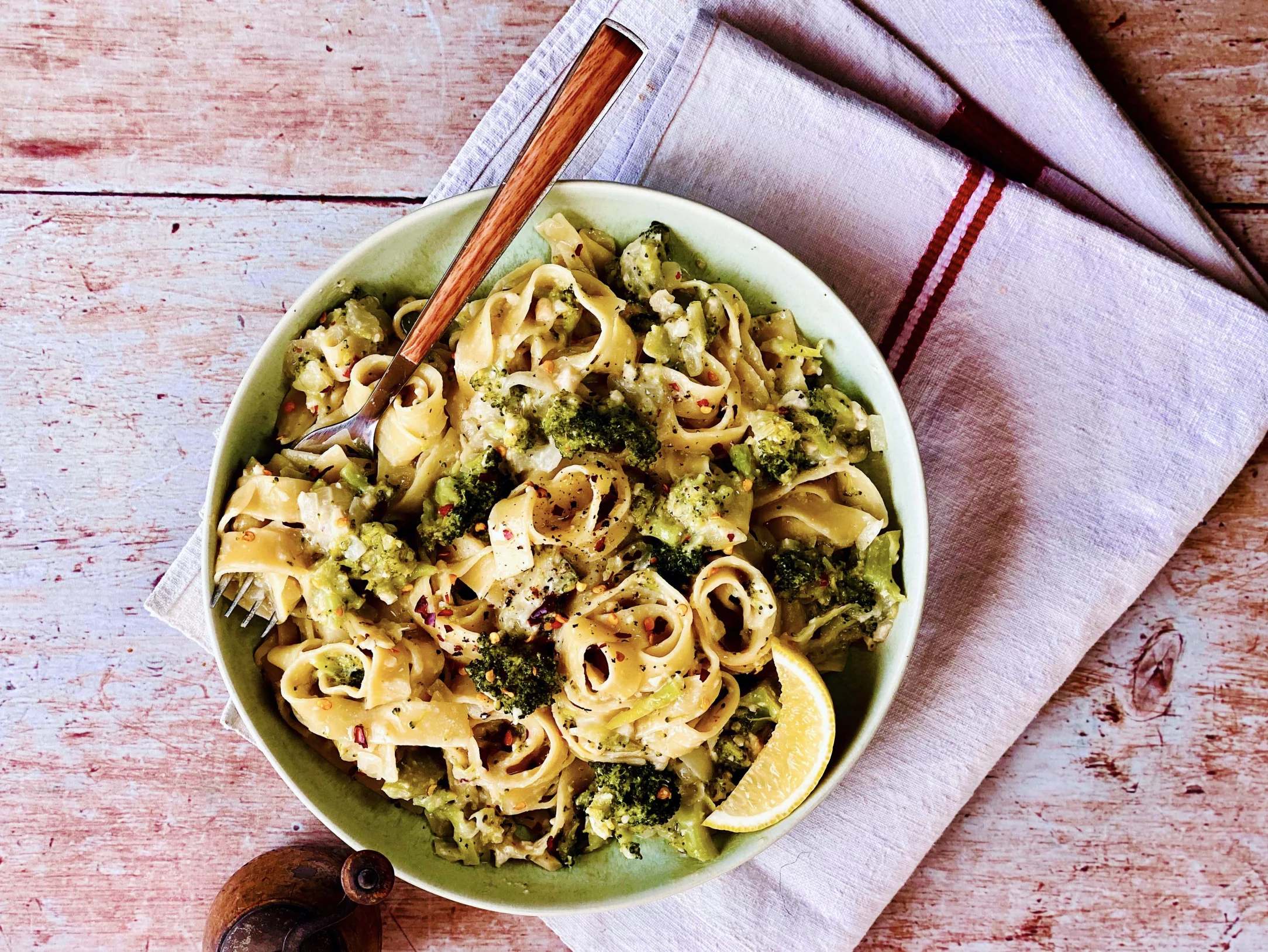 Creamy and Lemony Broccoli Fettuccine