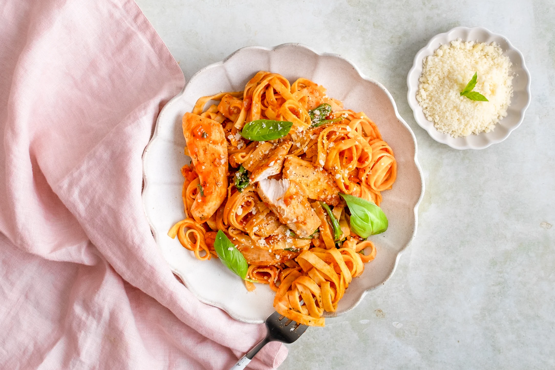 Express: Chicken, Tomato and Baby Spinach Fresh Tagliatelle with Pre-prepped Ingredients