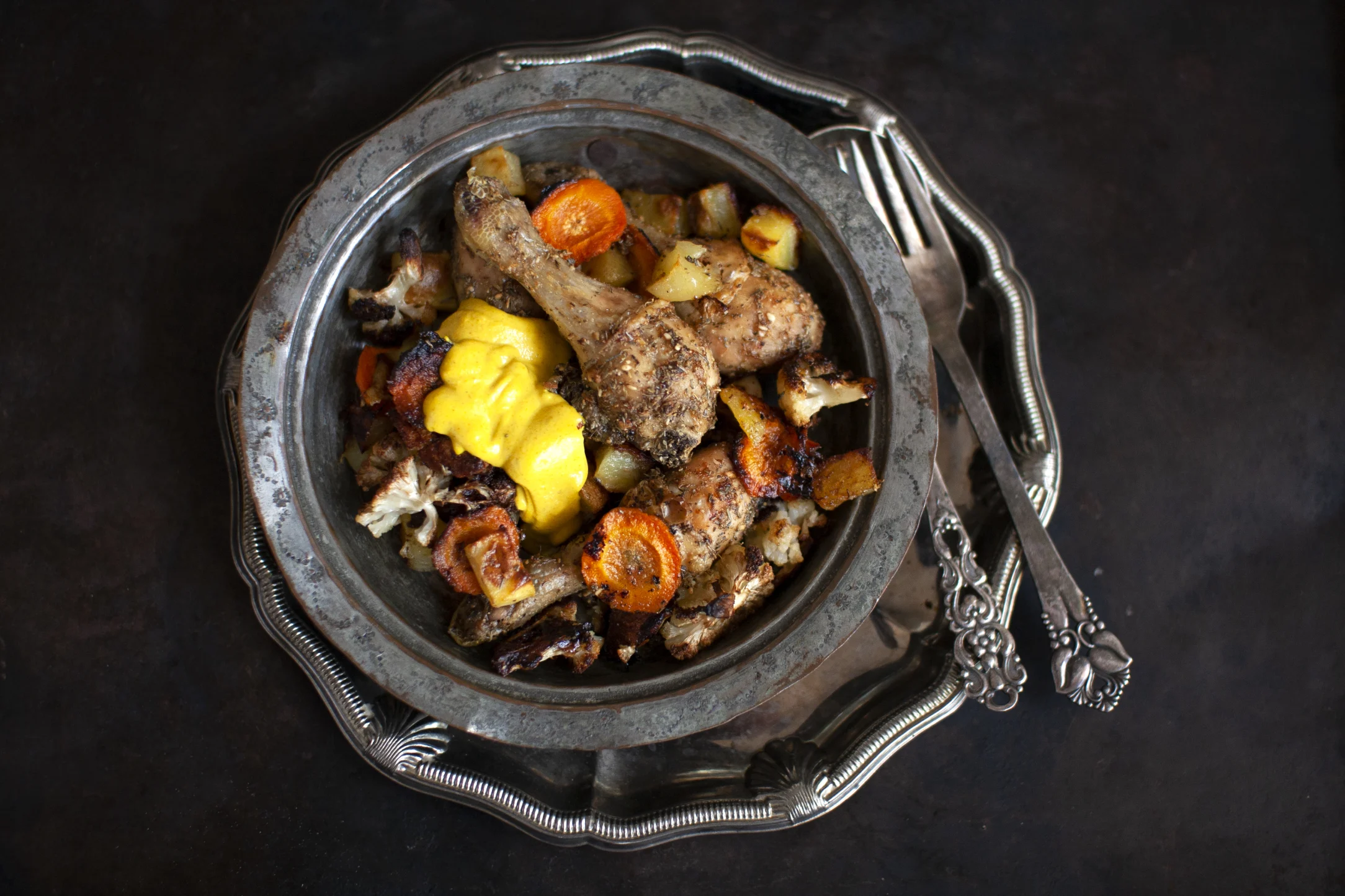 Zaatar Drumsticks with Roasted Vegetables and Saffron Yogurt