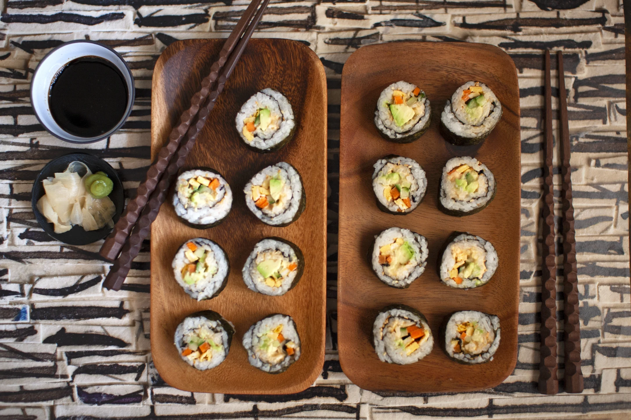Egg and Avocado Veggie Maki Rolls