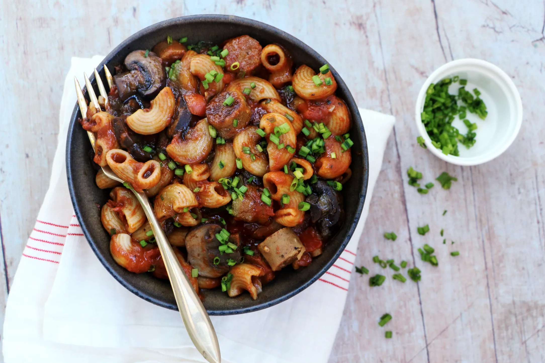 Vegan Sausage Goulash and Macaroni One-Pot