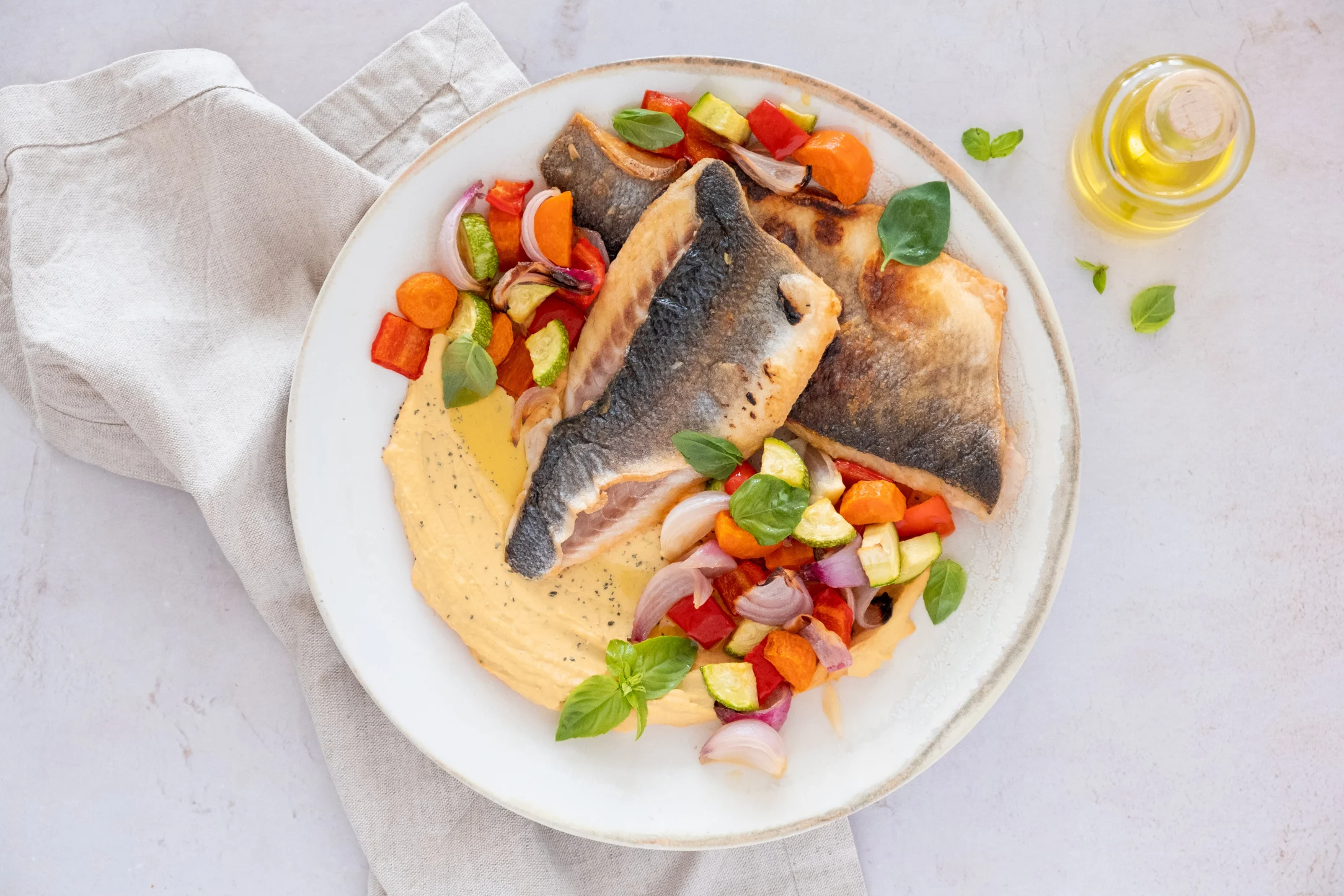 Pan-fried Seabream with Creamy Hummus and Veg