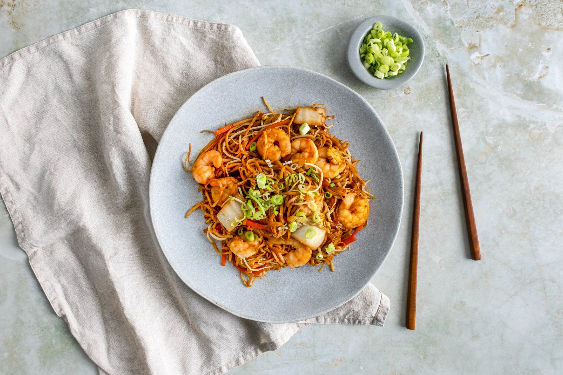 English Style Prawn Chow Mein with Curry Sauce