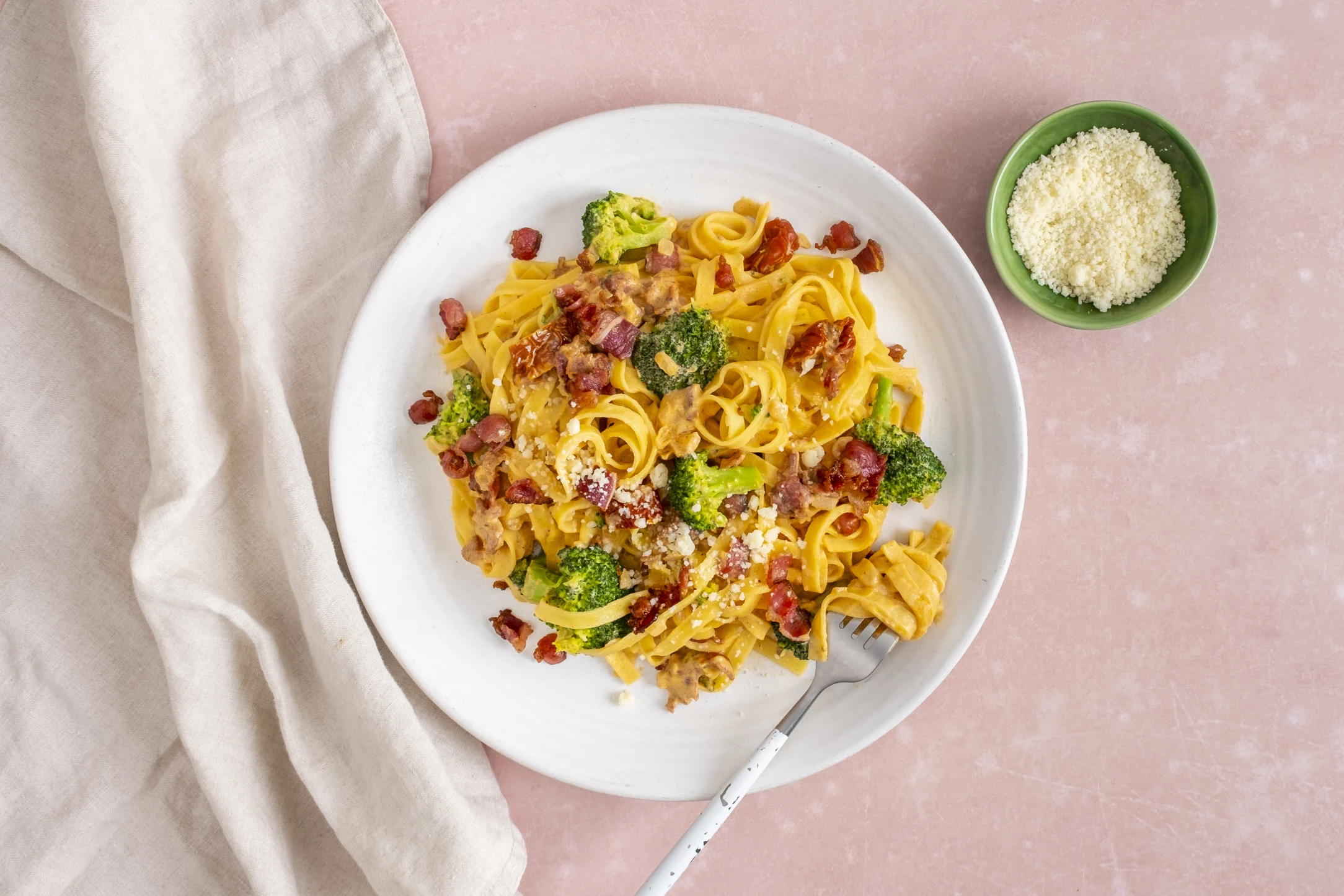 Express: Bacon, Broccoli and Sun Dried Tomato Fresh Tagliatelle with Pre-prepped Ingredients
