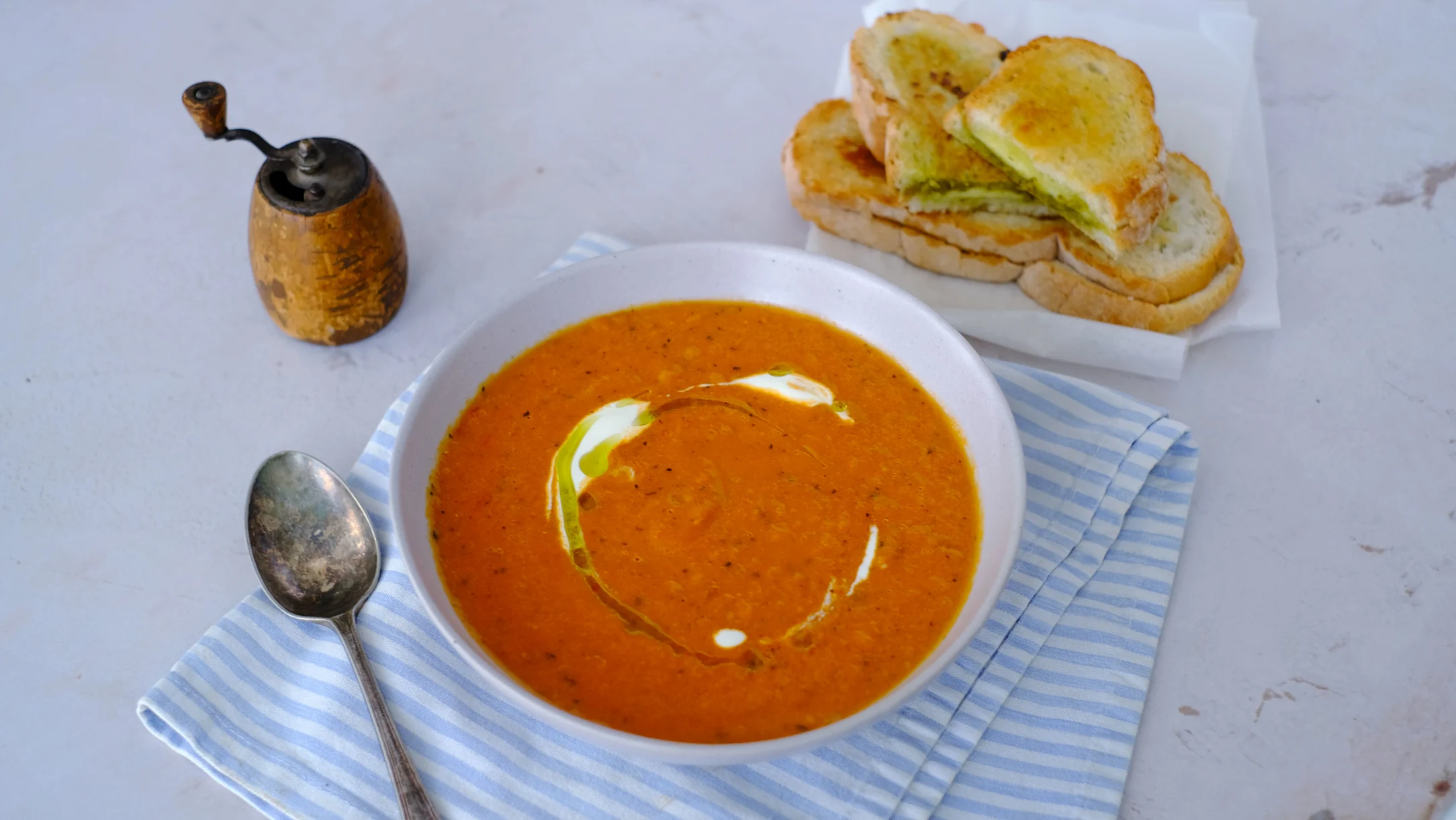 Hearty Tomato Soup with Cheesy Pesto Toasties
