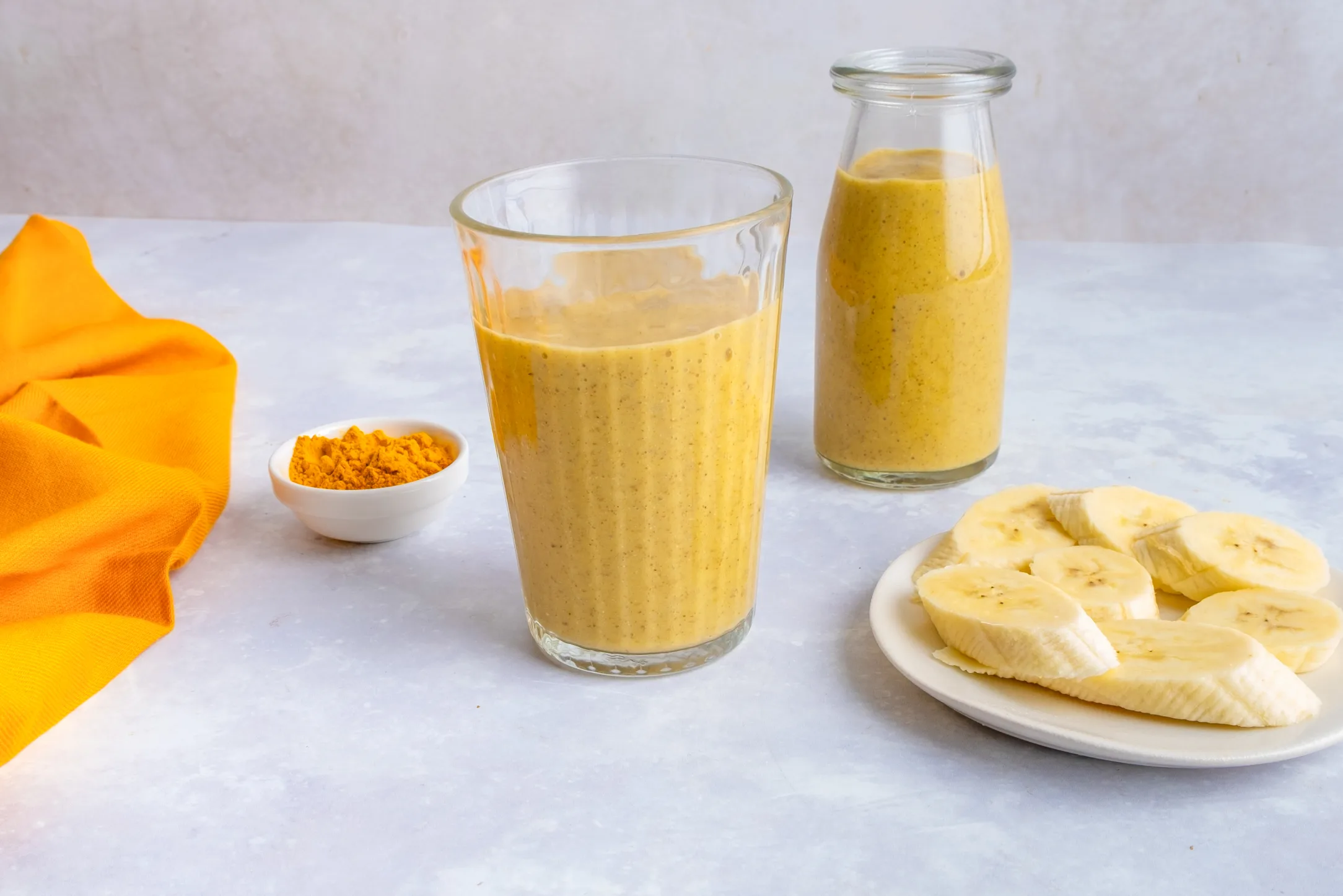 Banana, Ginger and Turmeric Smoothie