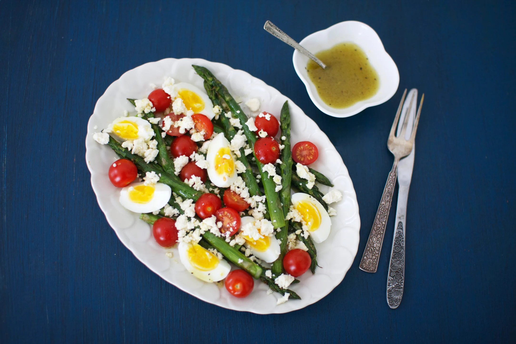 Asparagus and Egg Salad with Cherry Tomatoes