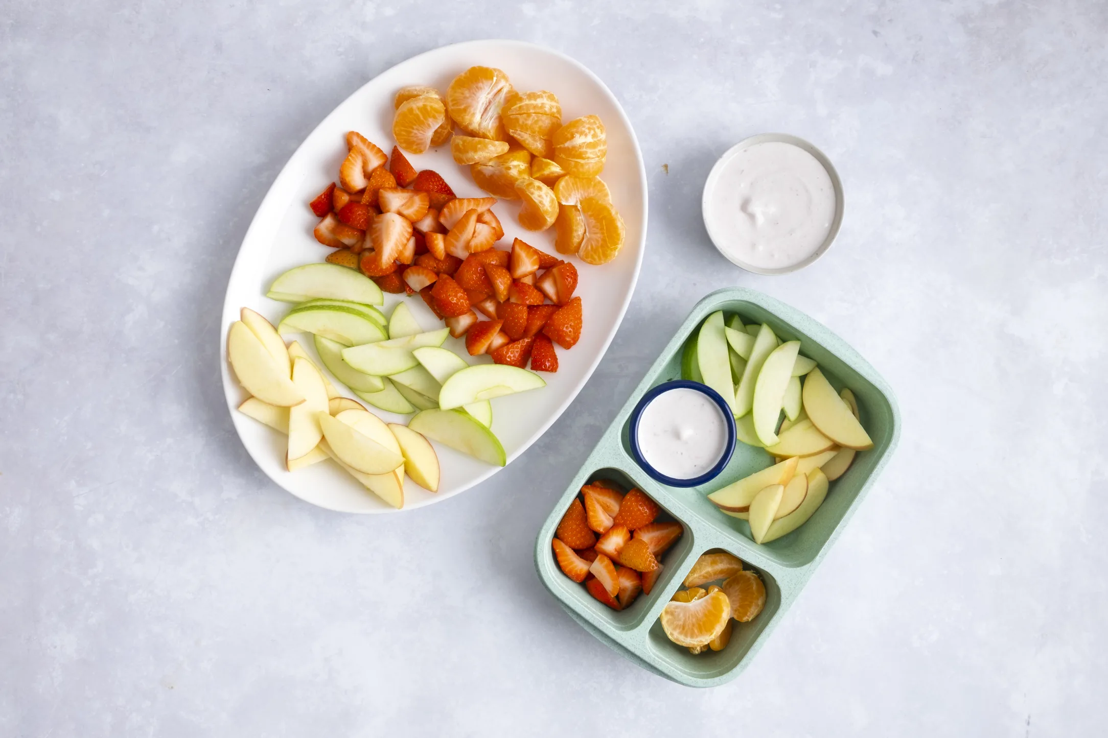 Snack Box: Strawberries, Apples and Mandarins with Greek Yogurt
