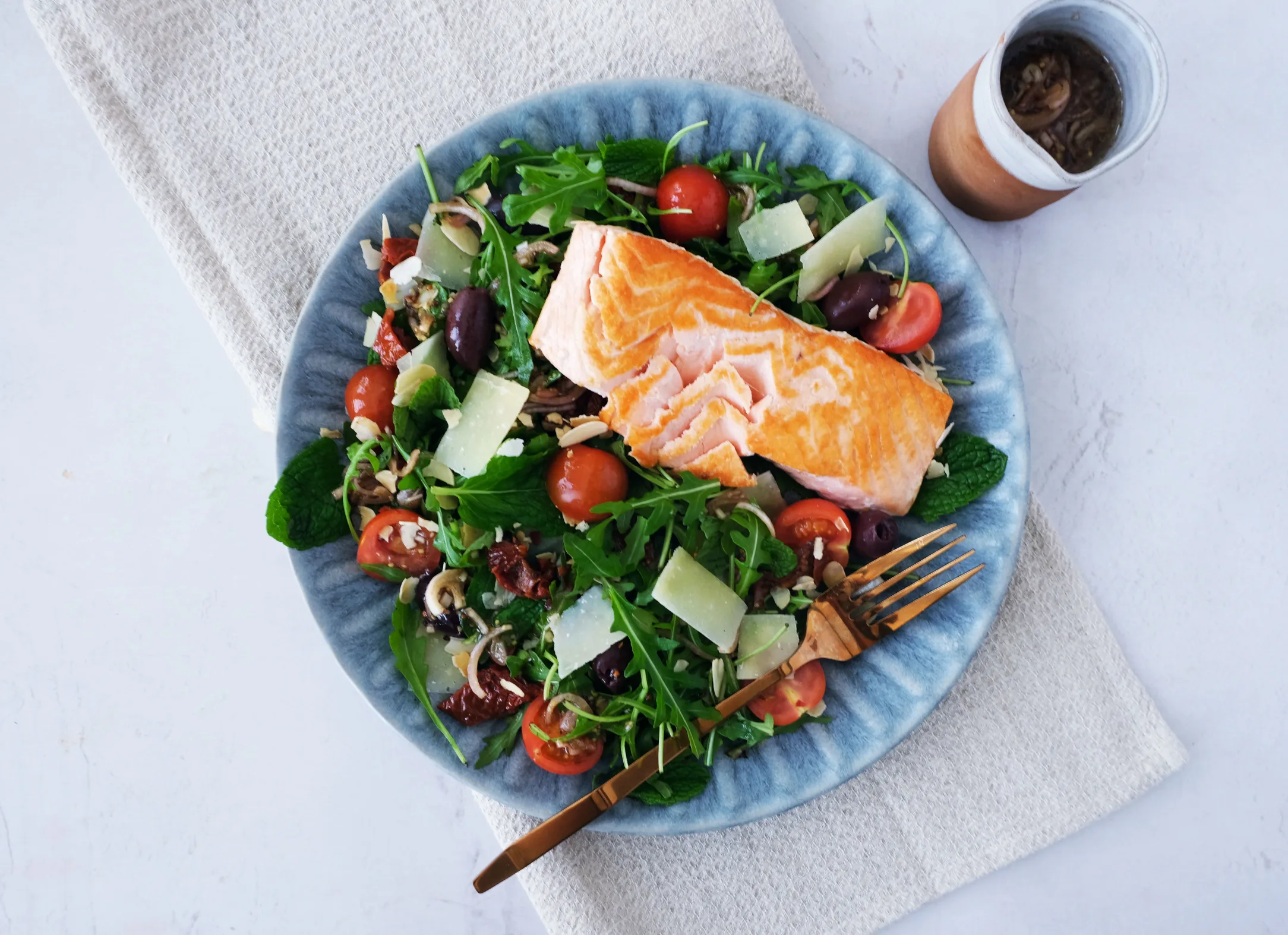 Pan-fried Salmon with Italian Rocket Salad and Balsamic Dressing