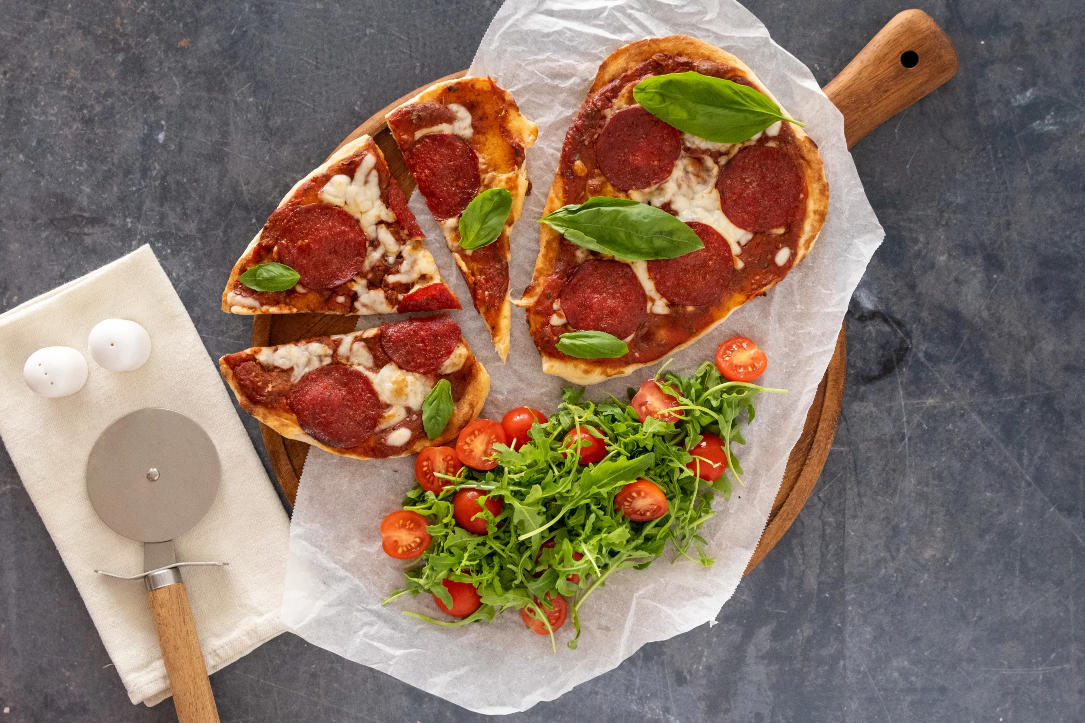 Beef Chorizo Naan Pizza with Cherry Tomato and Rocket Salad