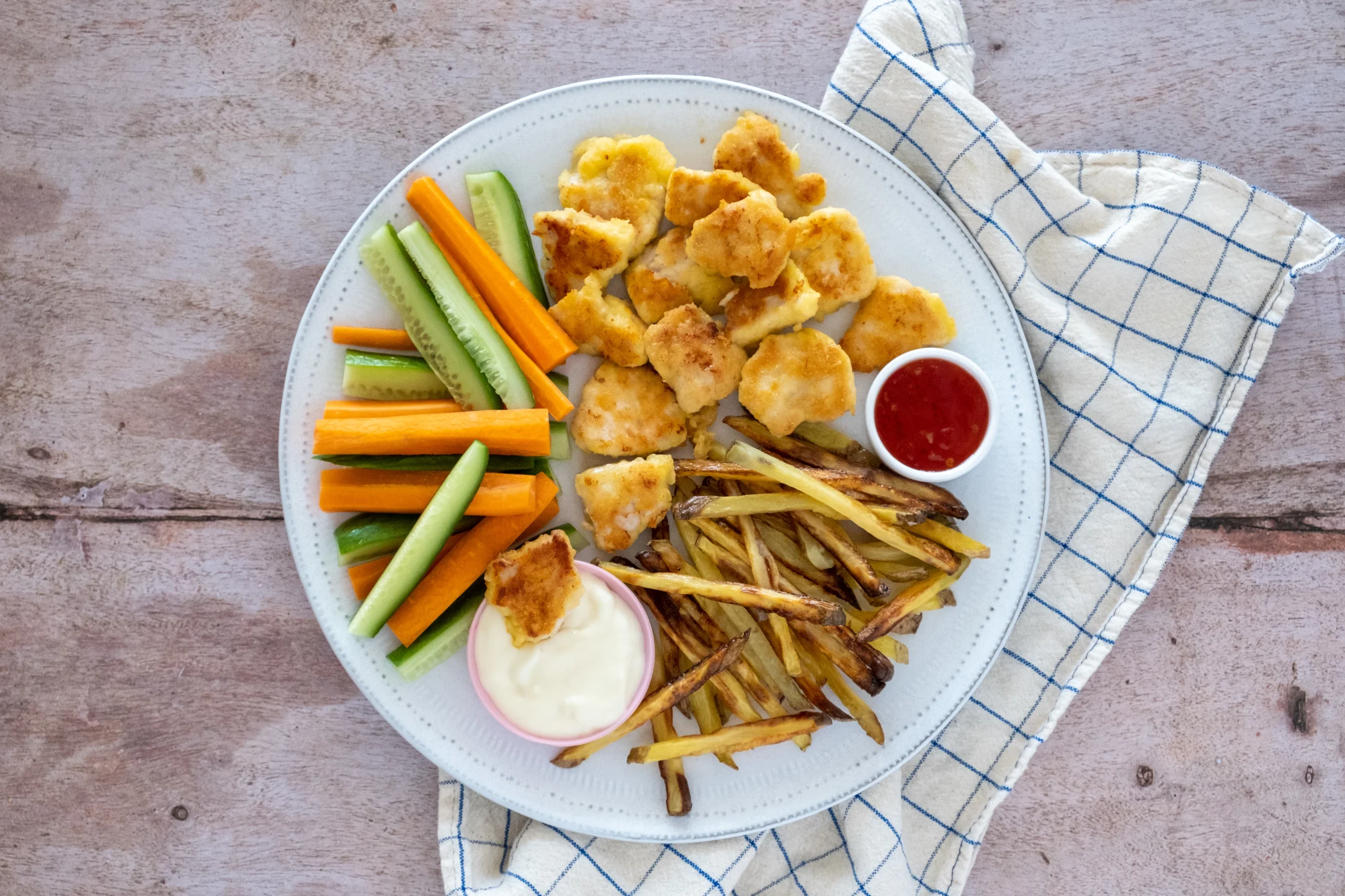 Parmesan Chicken Nuggets with Shoestring Fries and Crudités