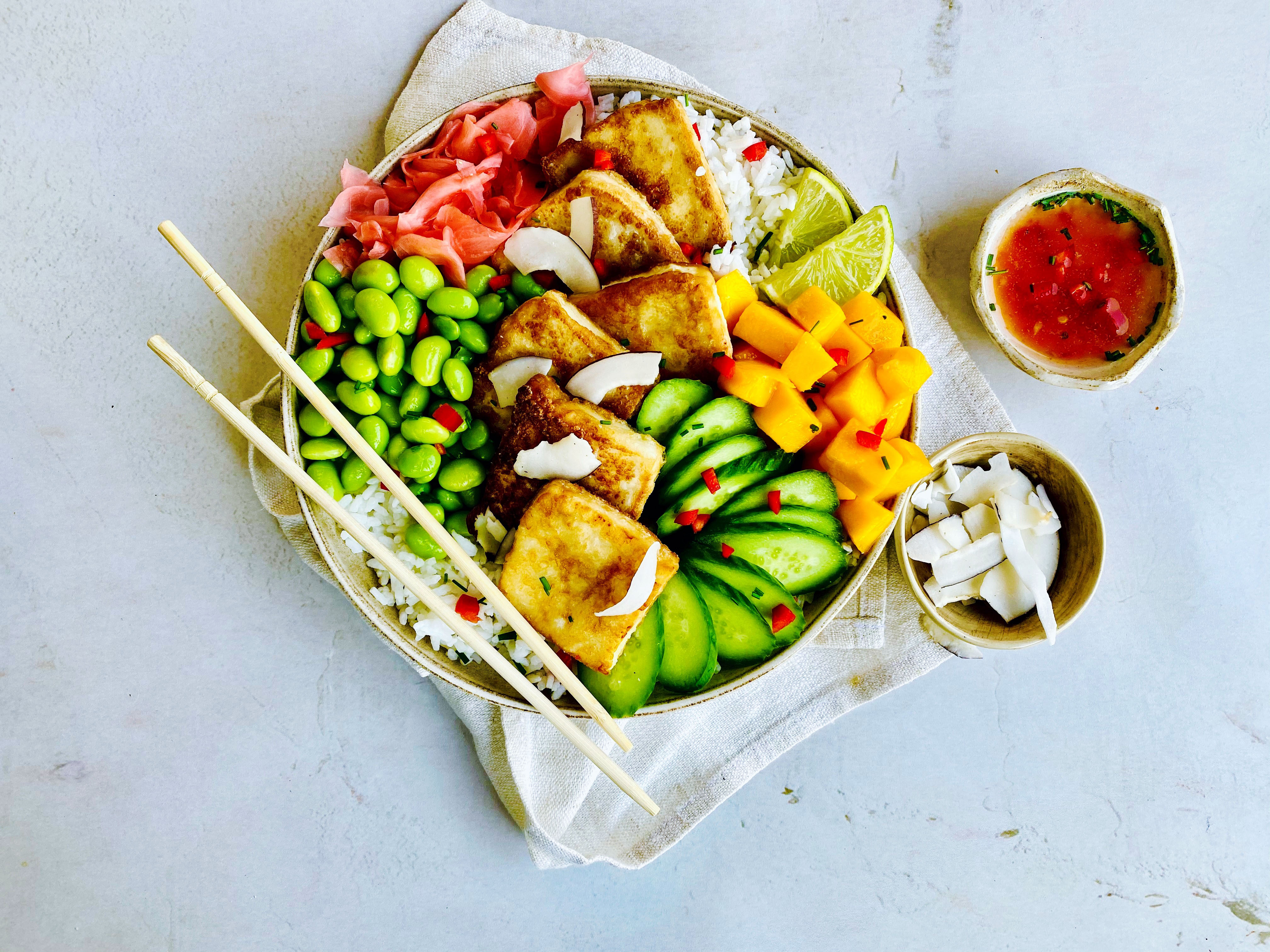 Poke Bowl with Tofu, Mango and Edamame Hello Chef!