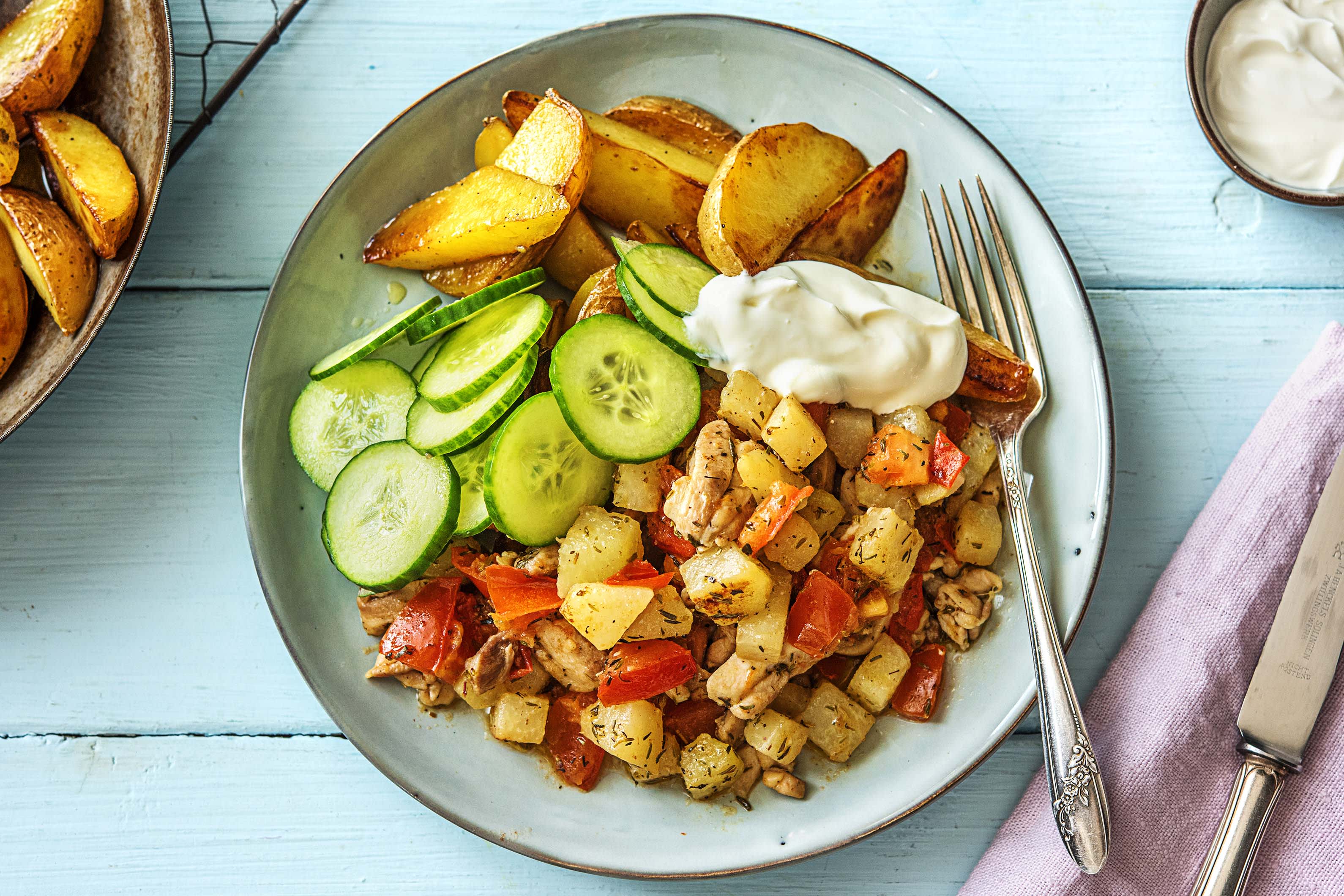 Gyros de poulet et pommes de terre rissolées Recette HelloFresh Gyros de poulet et pommes de terre rissolées Recette HelloFresh