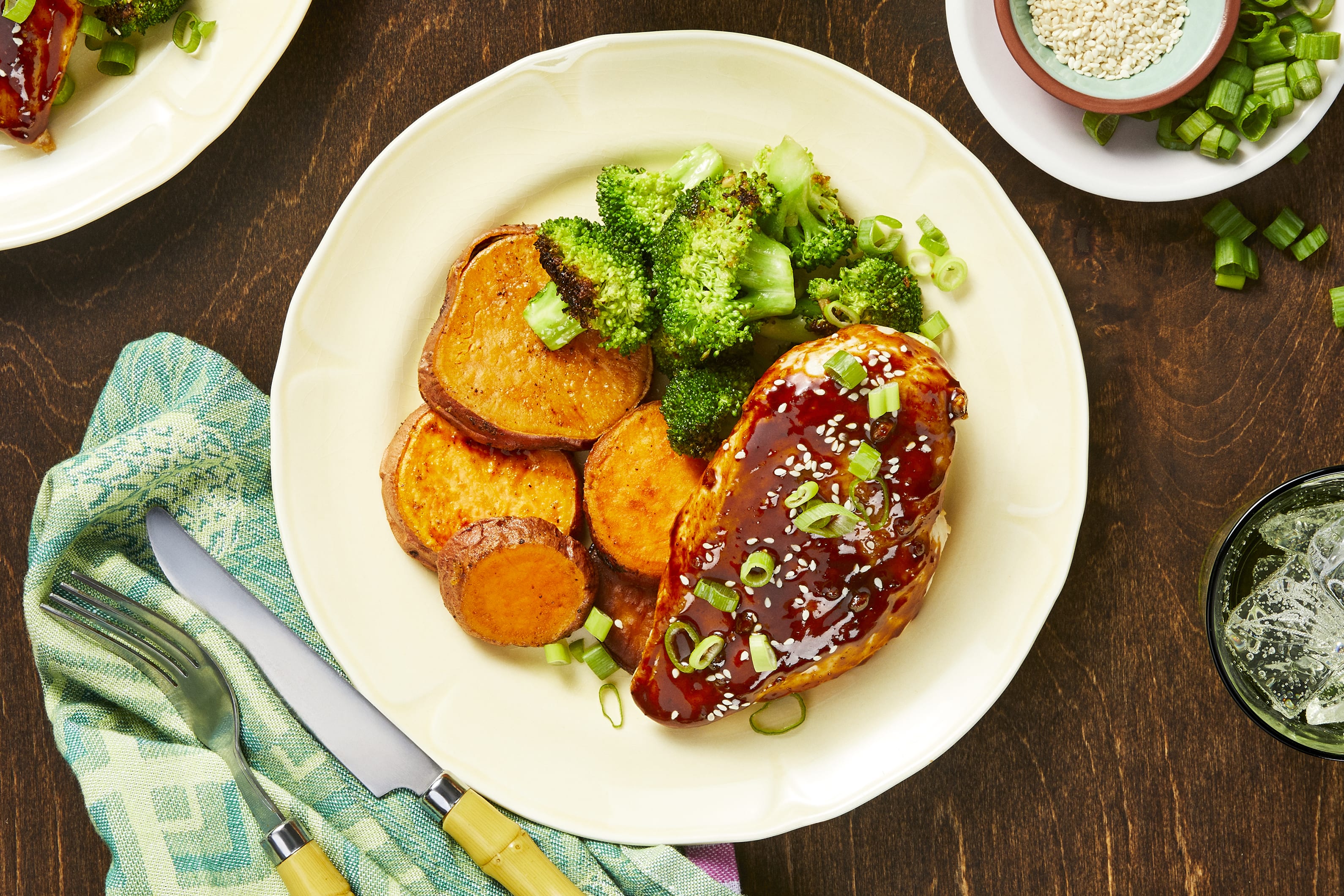 calorie smart-HelloFresh-Sriracha-Chicken