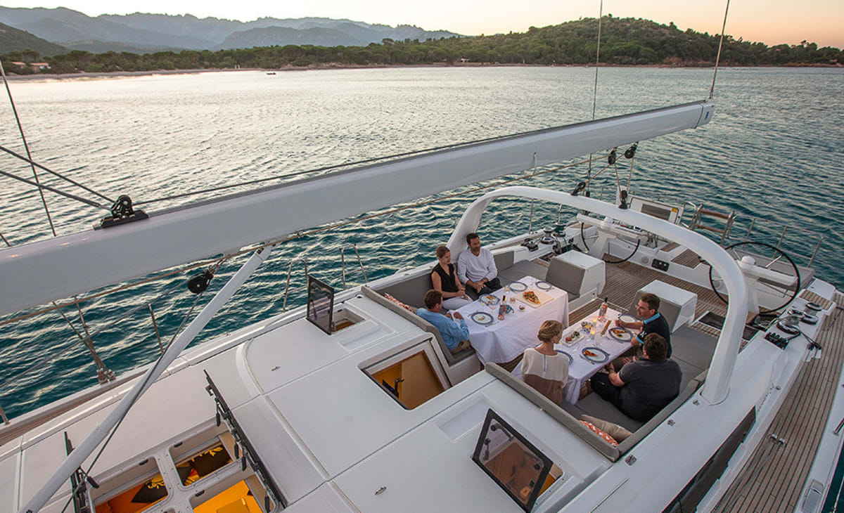 Jeanneau 64 cockpit